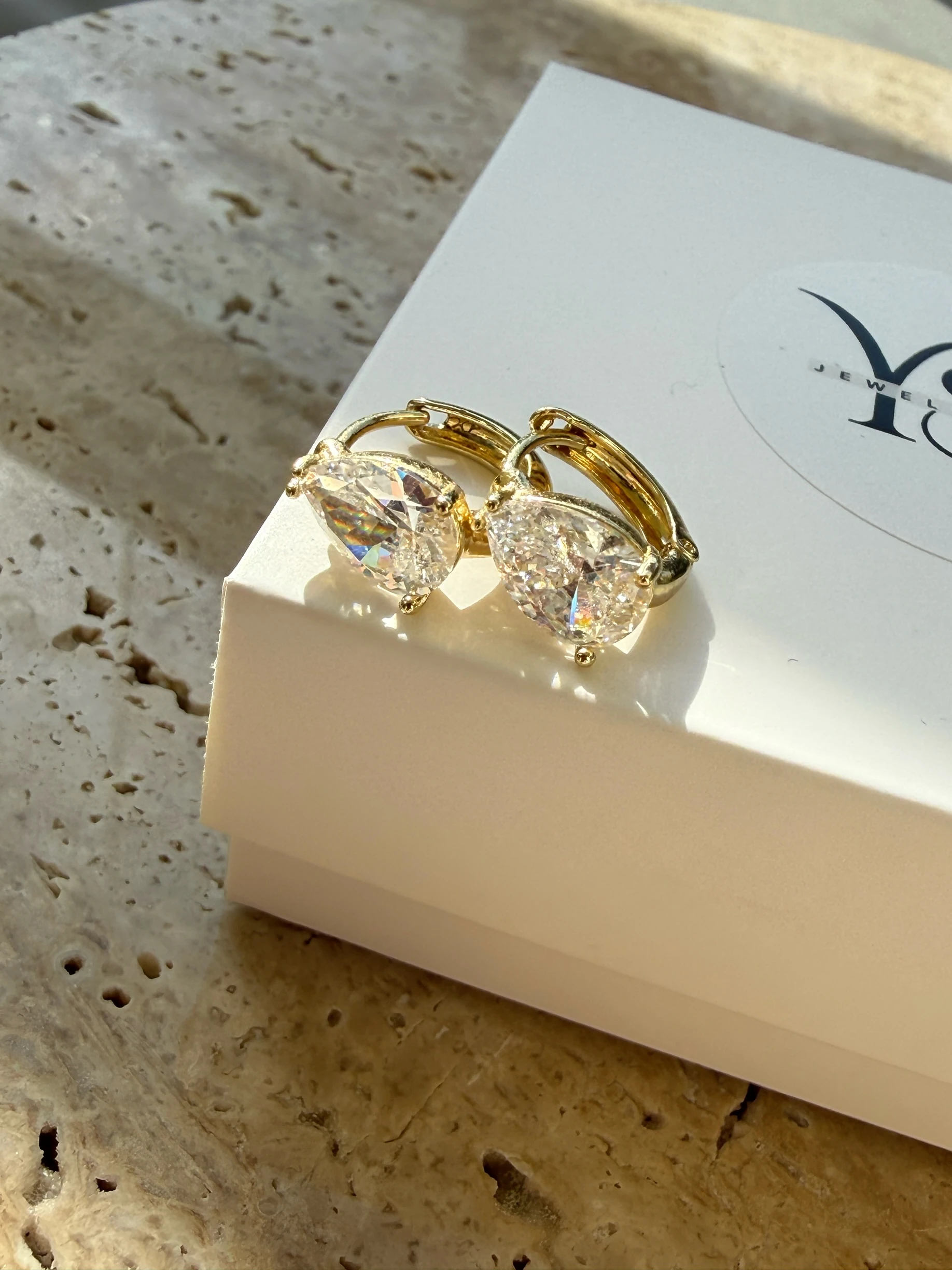 Xp minimal kristal taş küpe