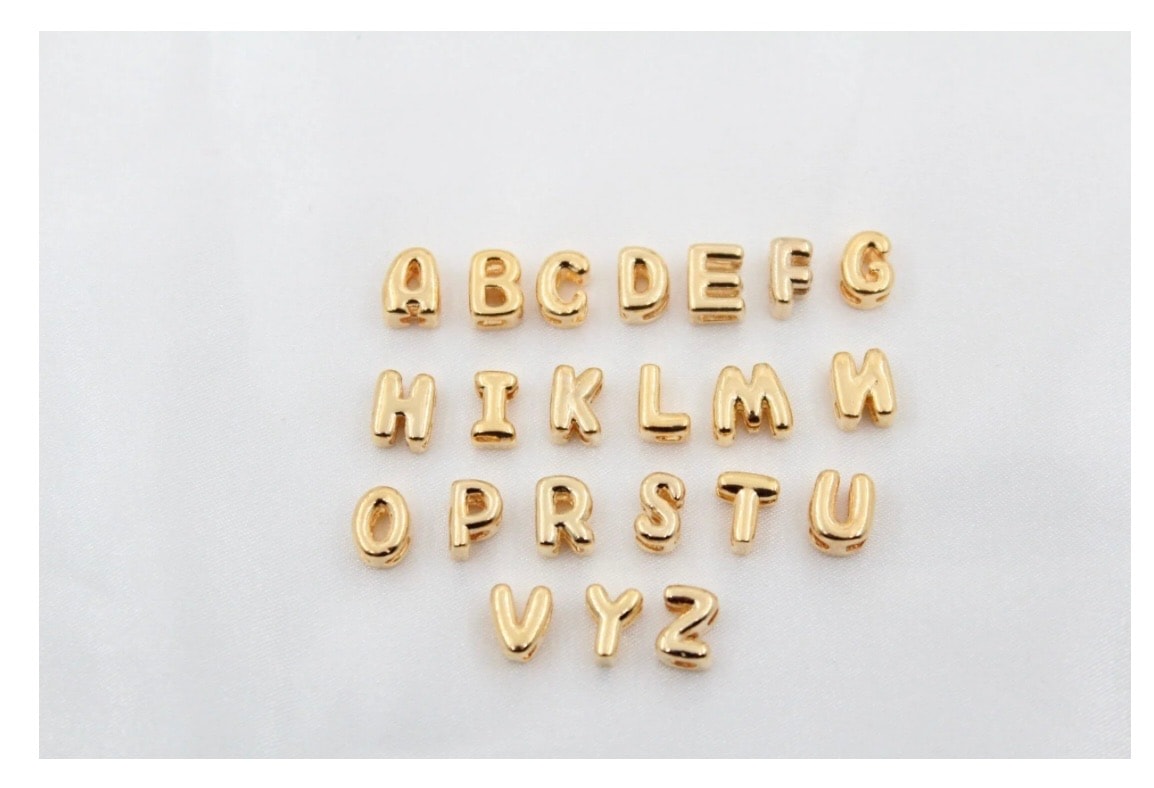 Minimal harf bileklik •Yeşil/Mavi ipli 