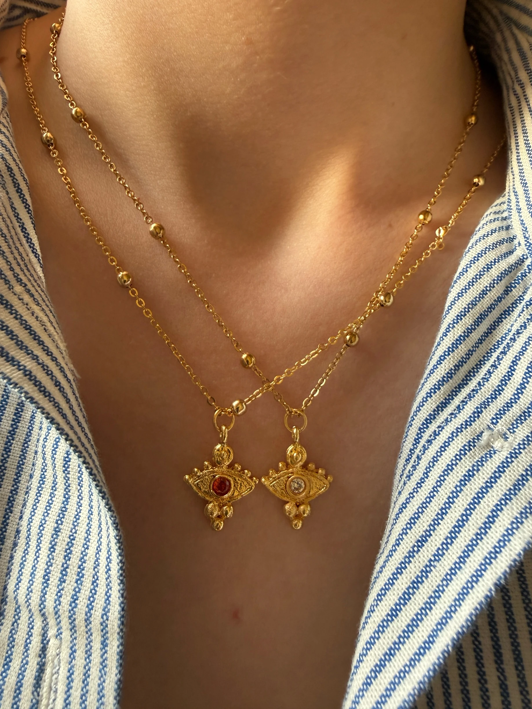 Topçuk zincirli vintage göz kolye