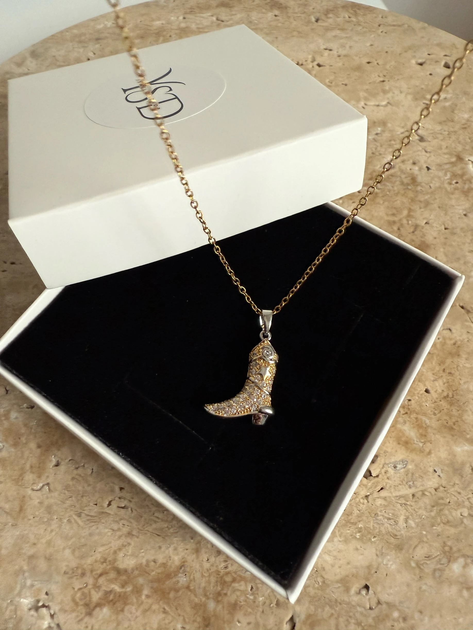 Mix kovboy çizme kolye