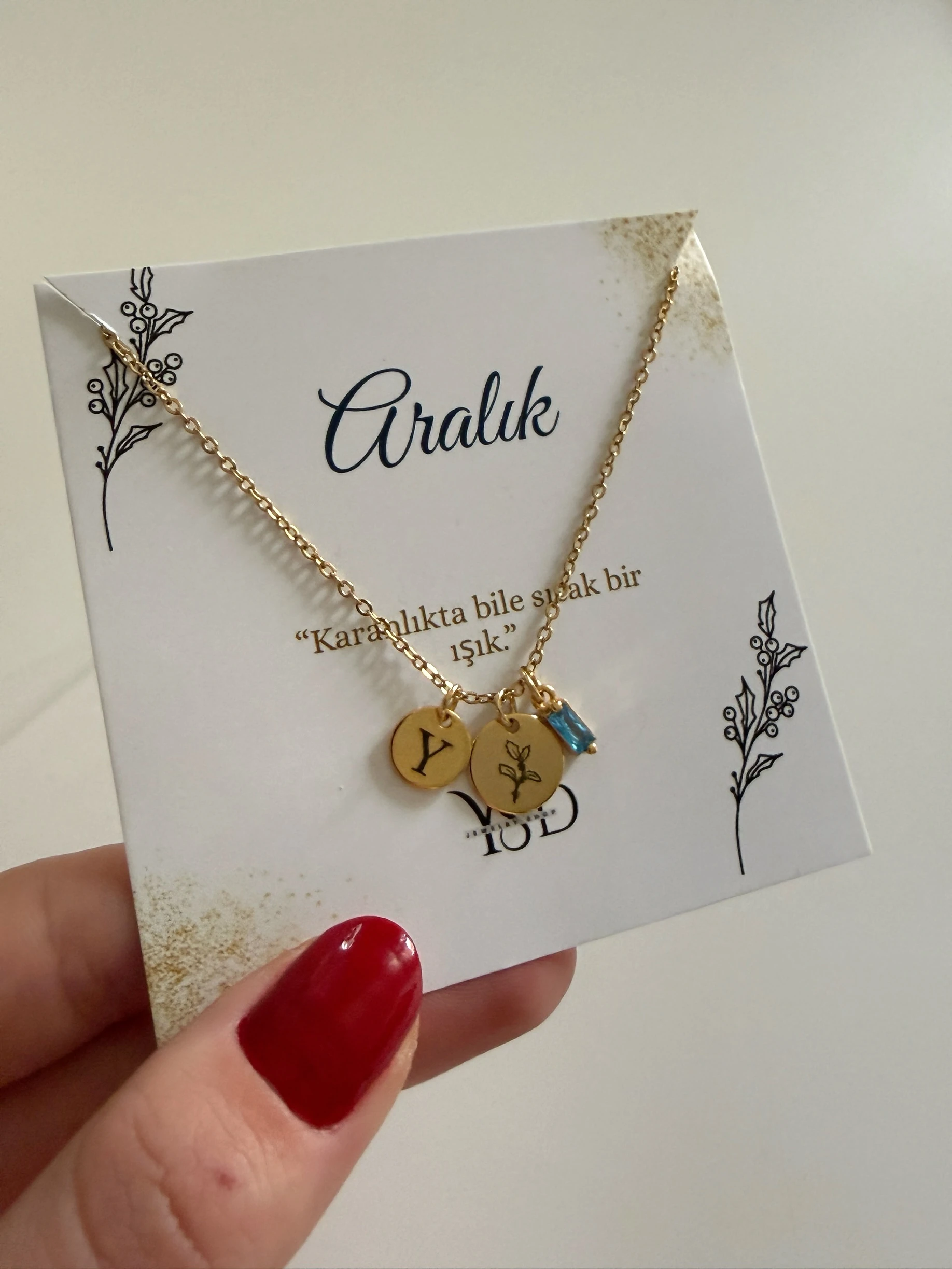 Aralık doğum ayı çiçeği