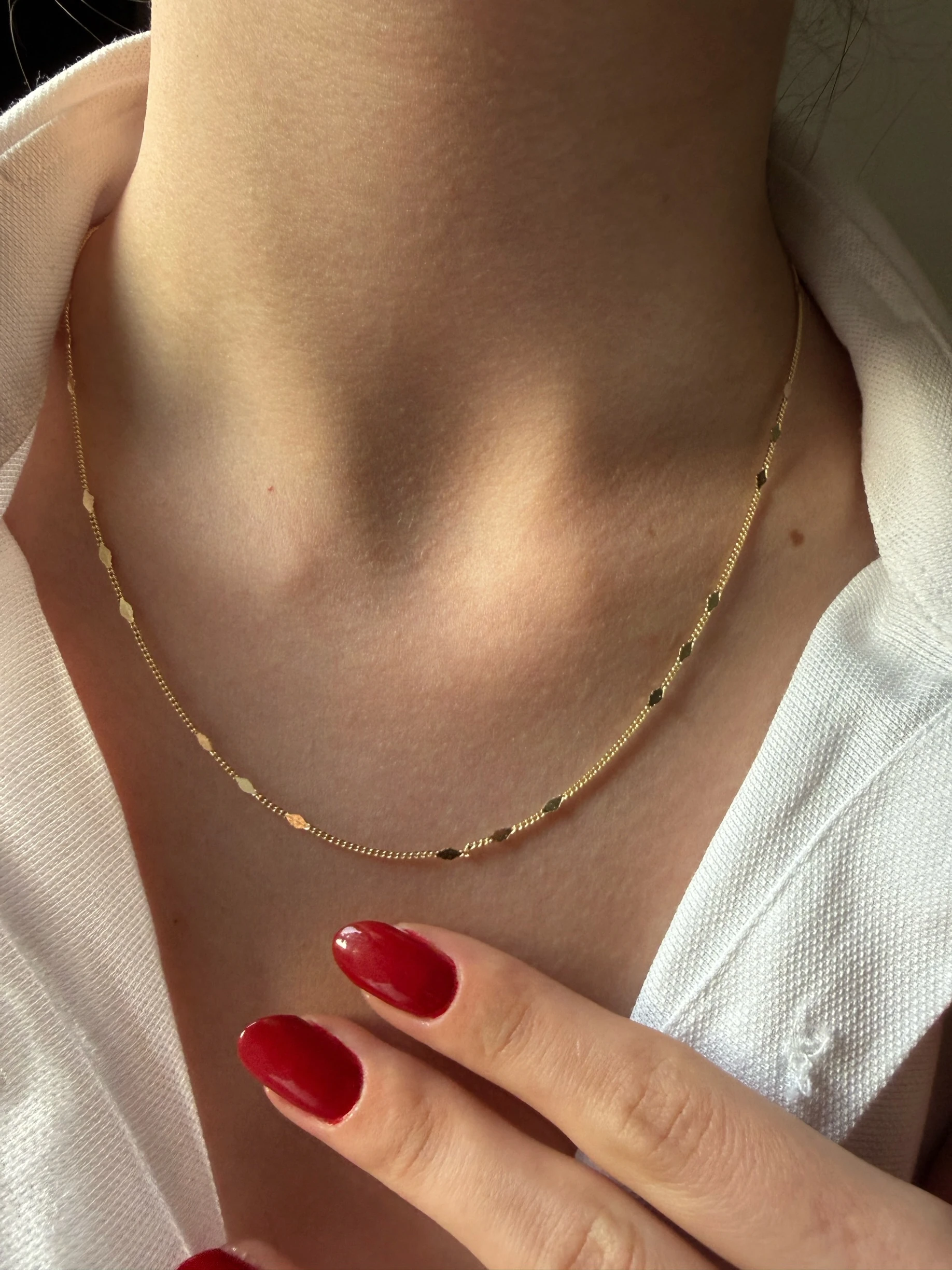 Xuping mini pul işlemeli kolye