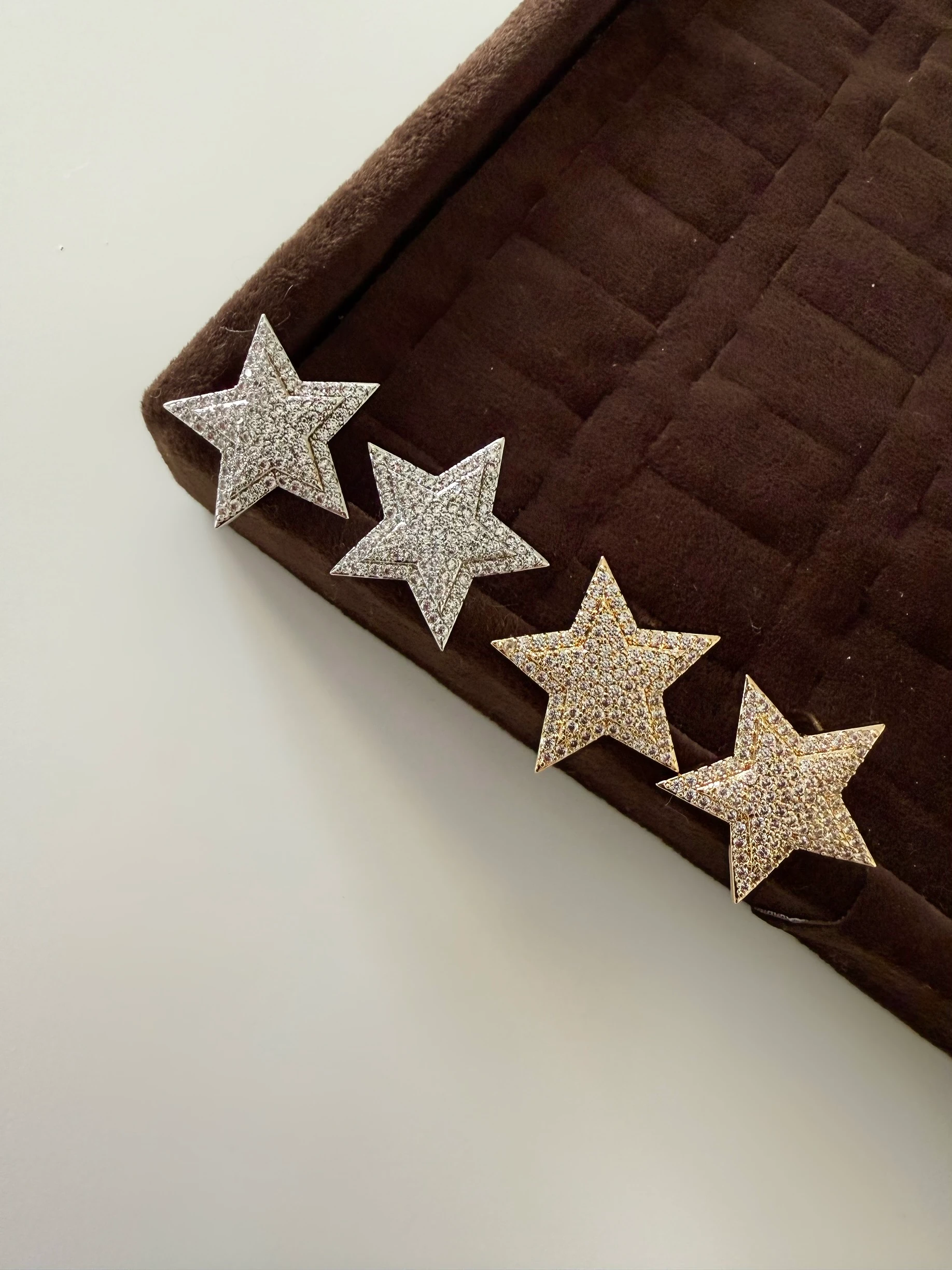 Premium seri full zirkon taşlı yıldız küpe