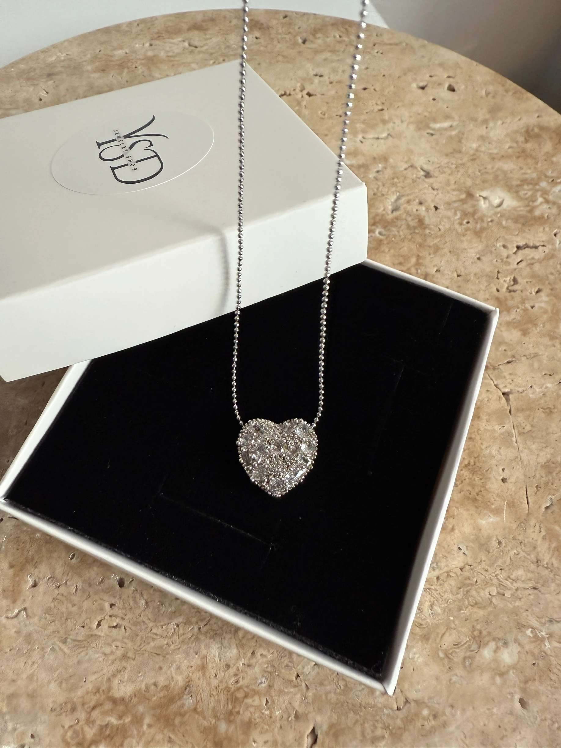 Full zirkon taşlı kalp kolye