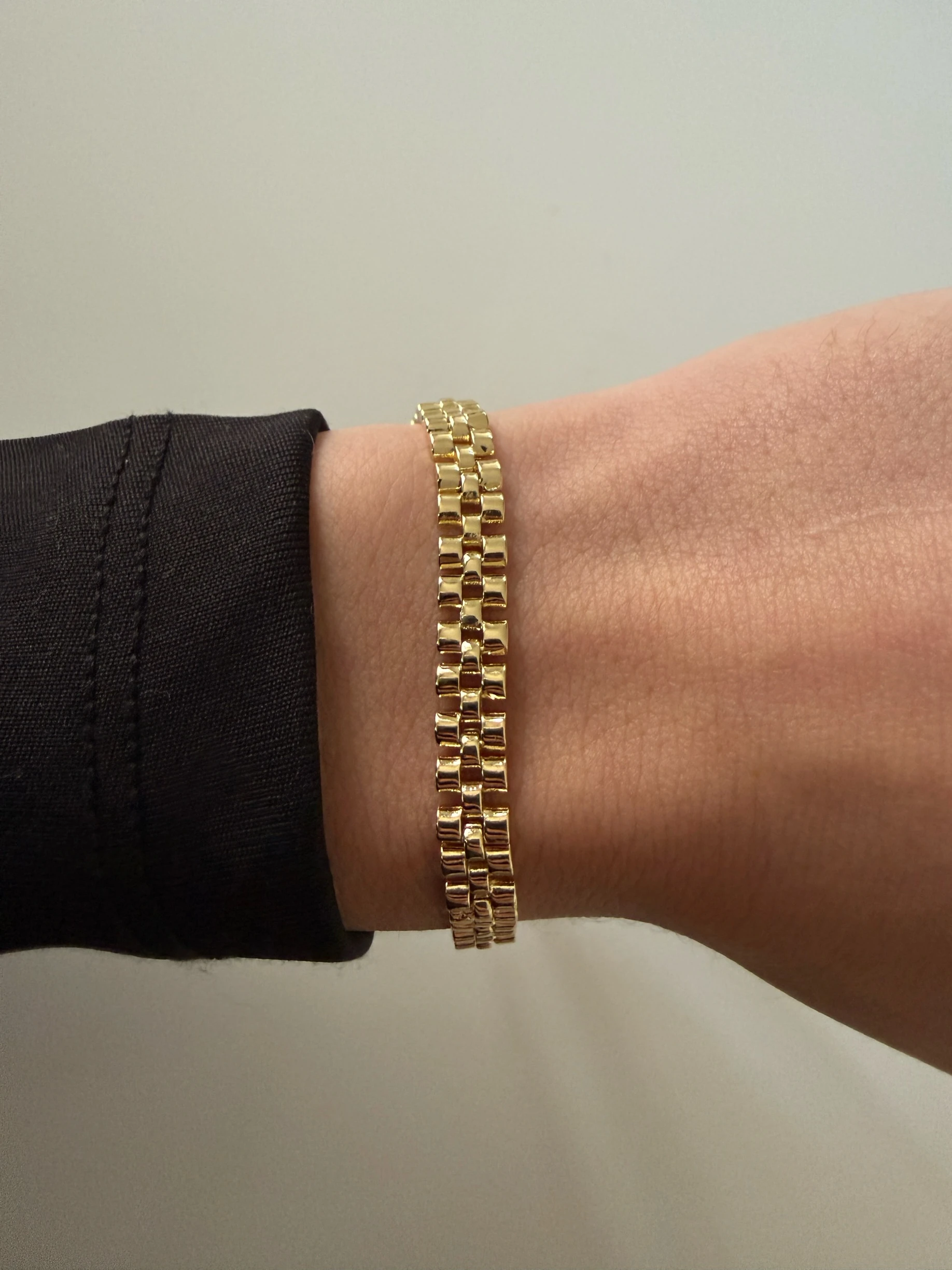 Basic motif bileklik