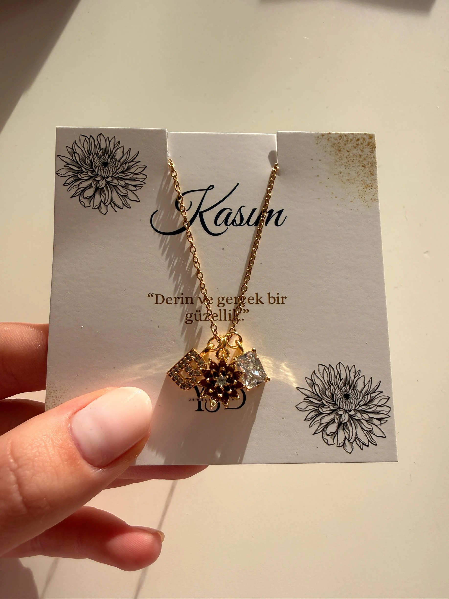 Doğum ayı çiçeği kolye | Kasım