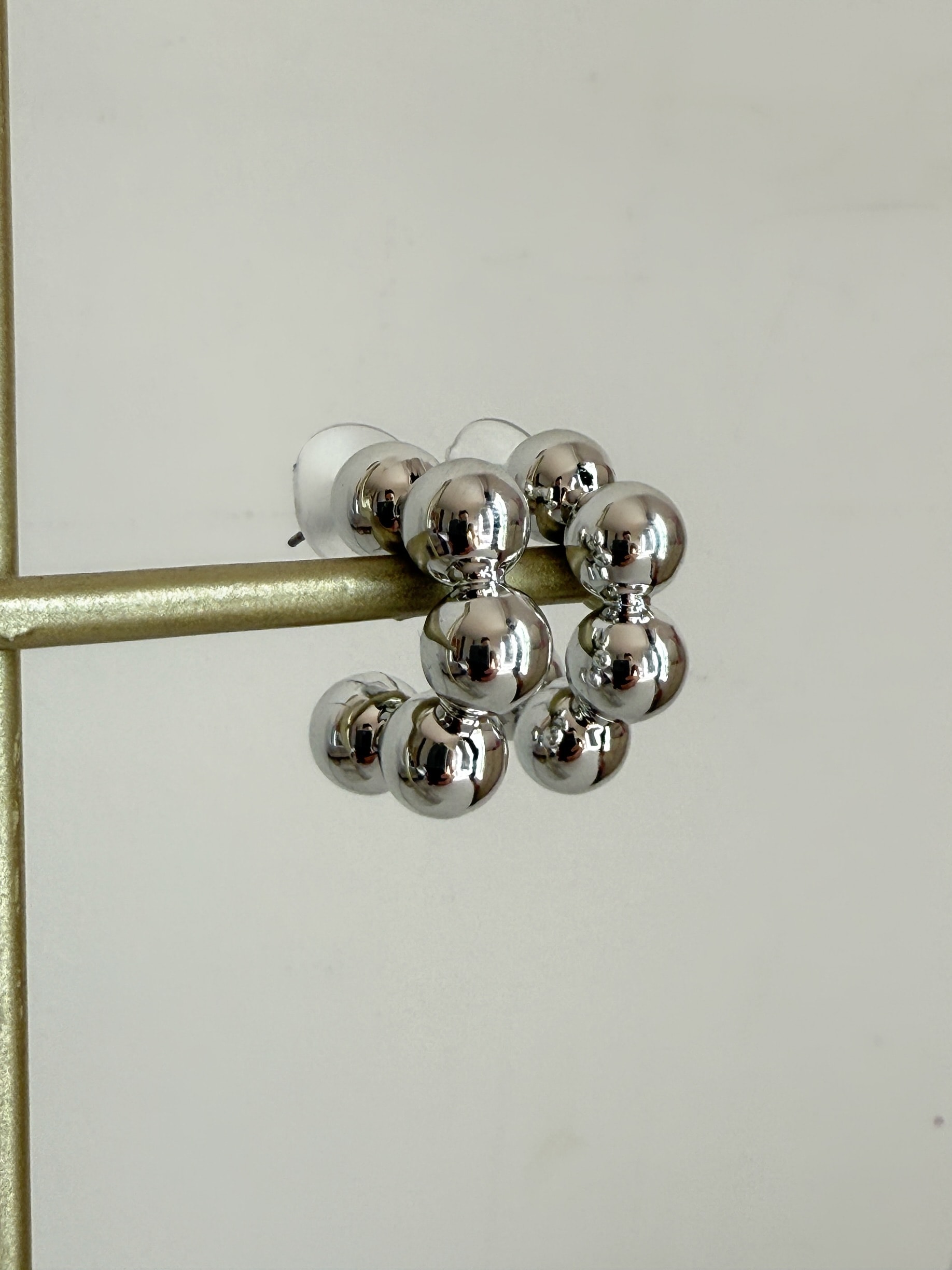 Minimal topçuk küpe
