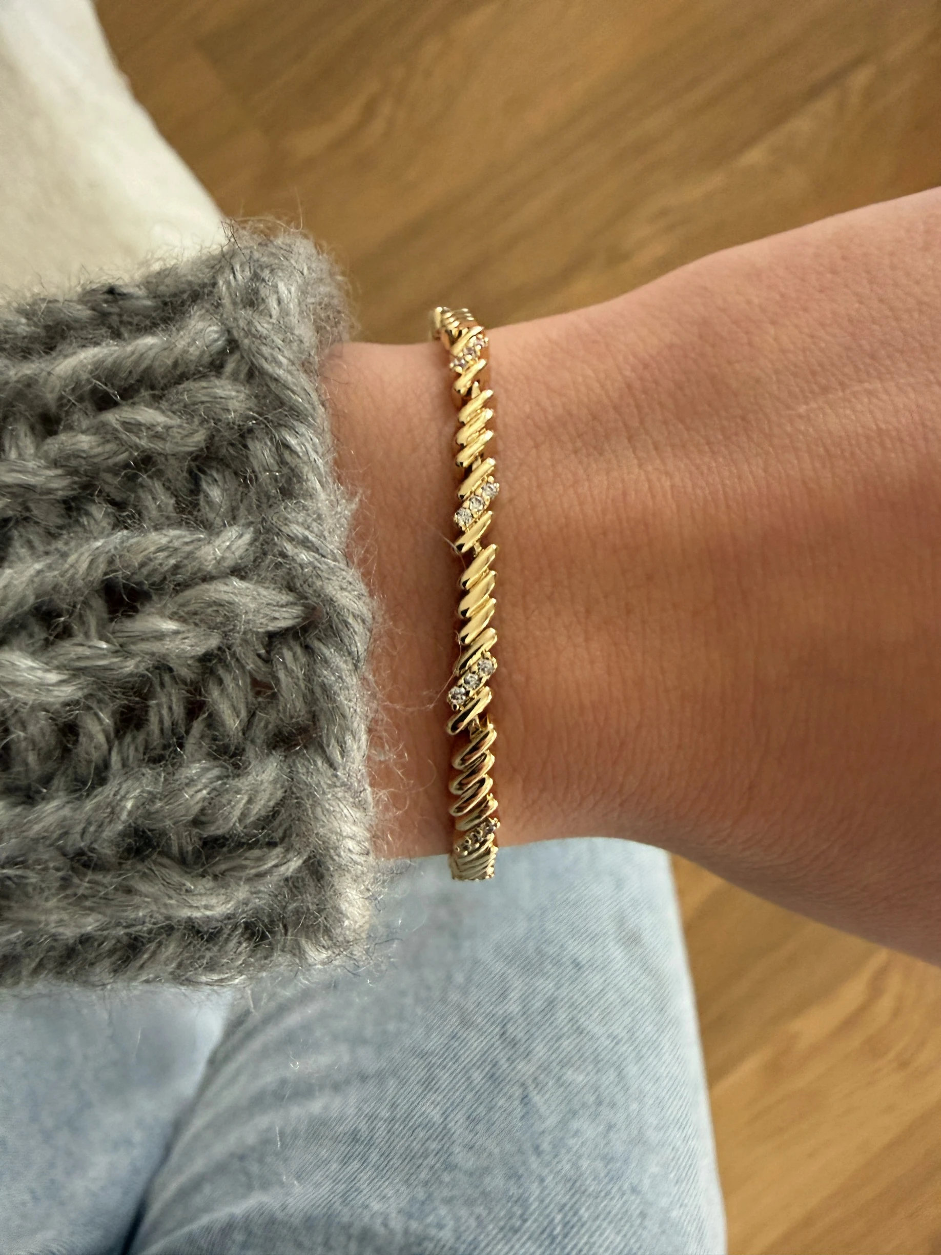 Minimal zirkon motifli bileklik