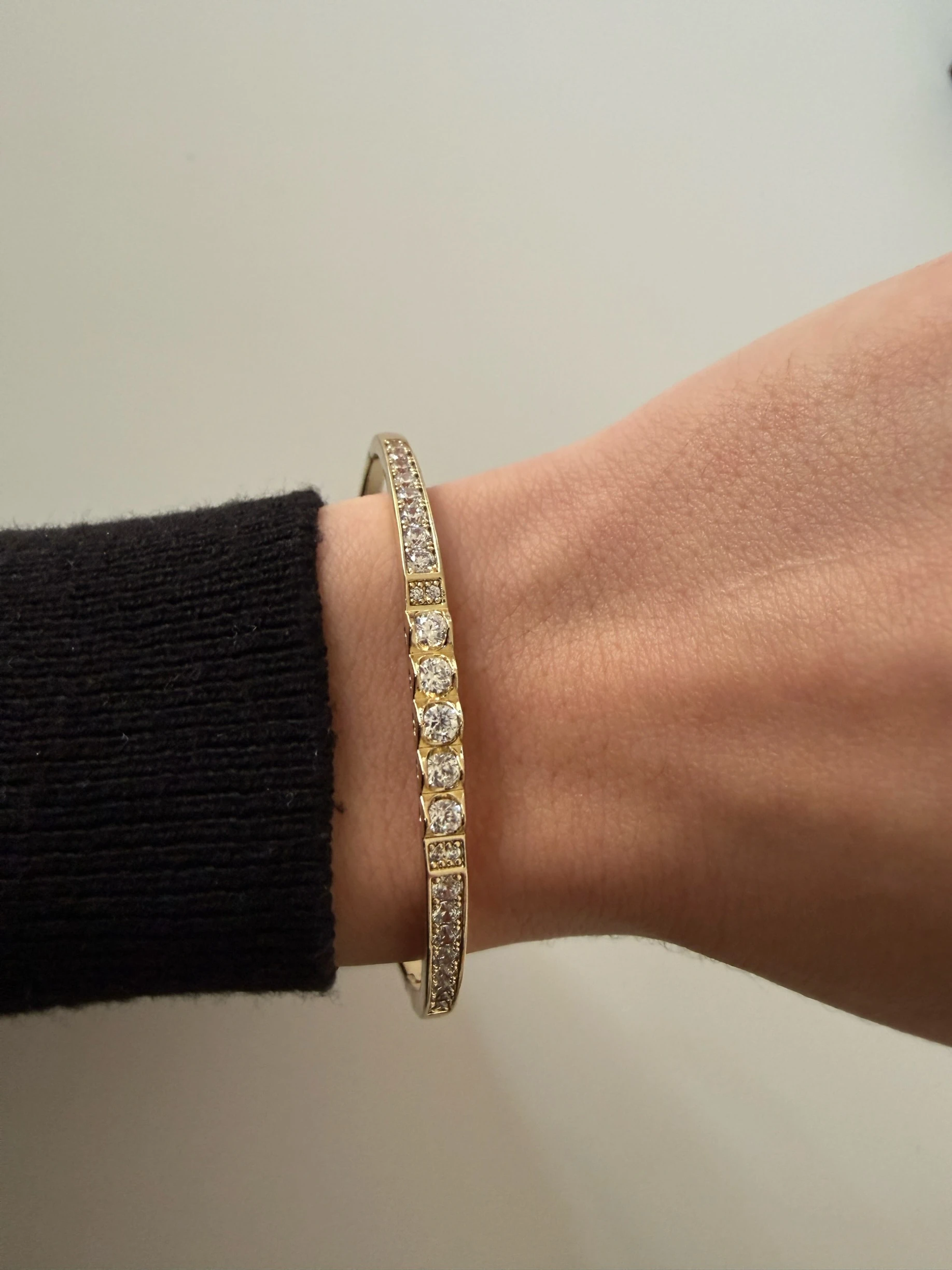 Xuping zirkon motif kelepçe