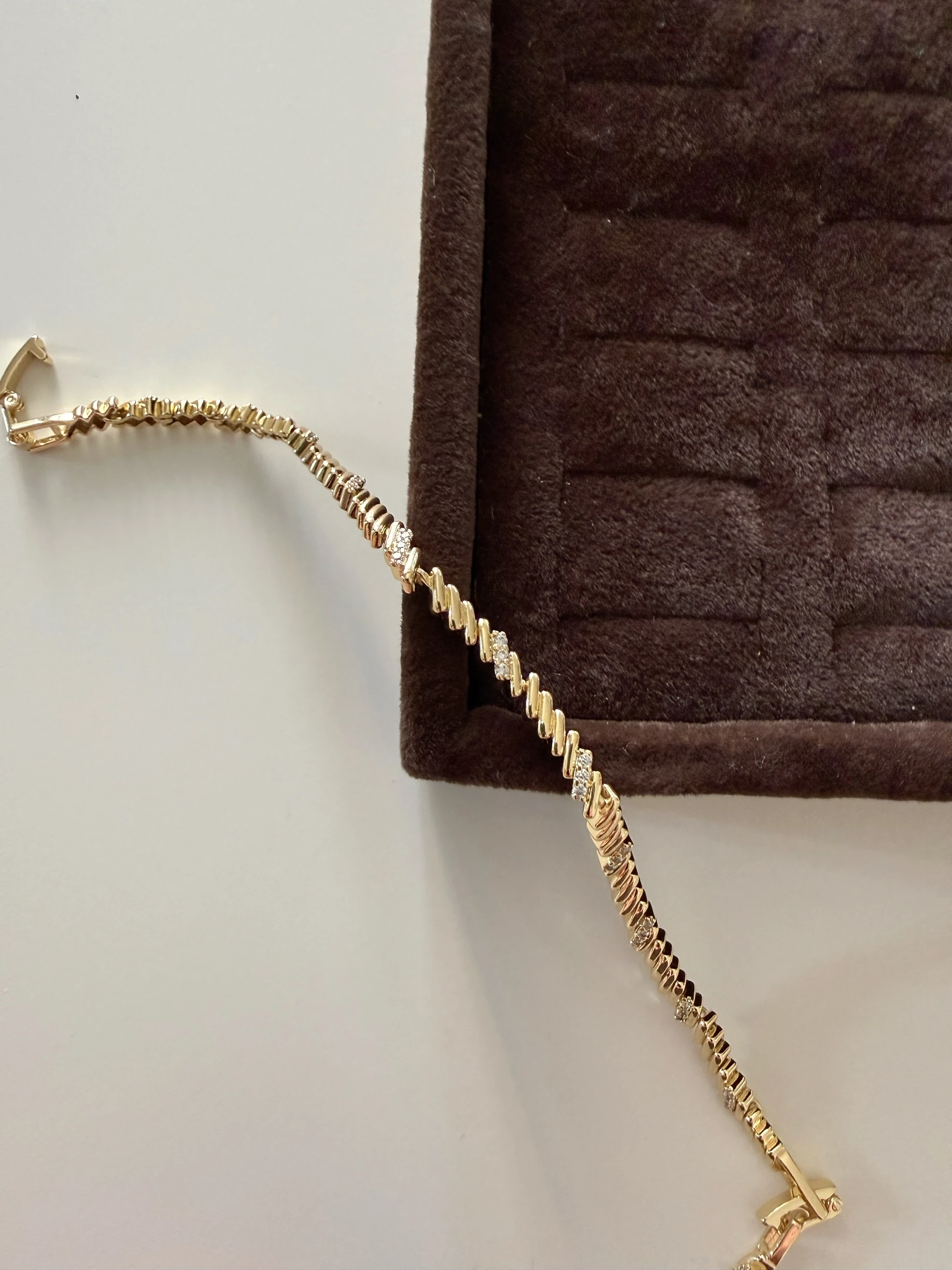 Minimal zirkon motifli bileklik