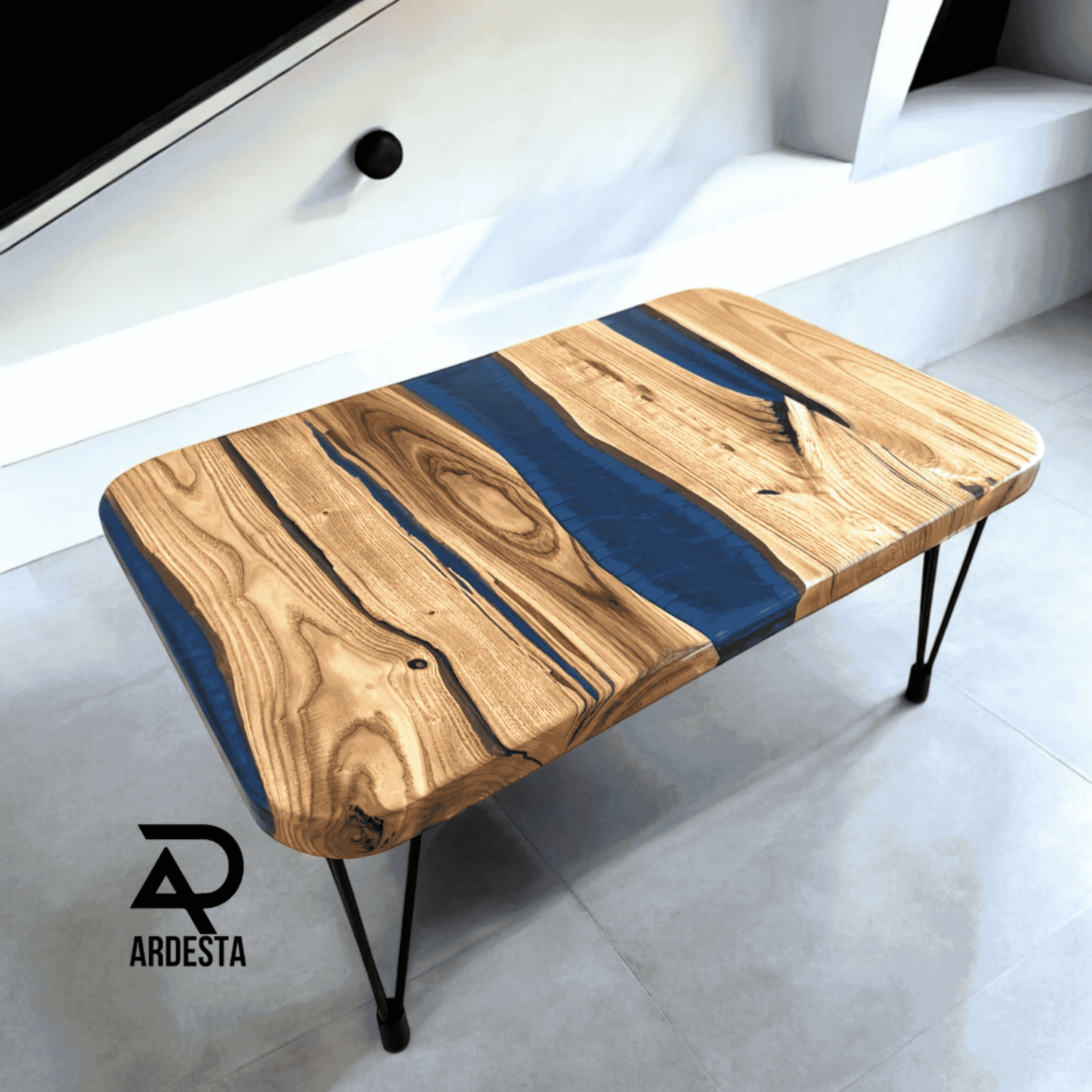 Handmade Chestnut Tree and Blue Epoxy Coffee Table – Nature's Elegance and Modern Chic Combined