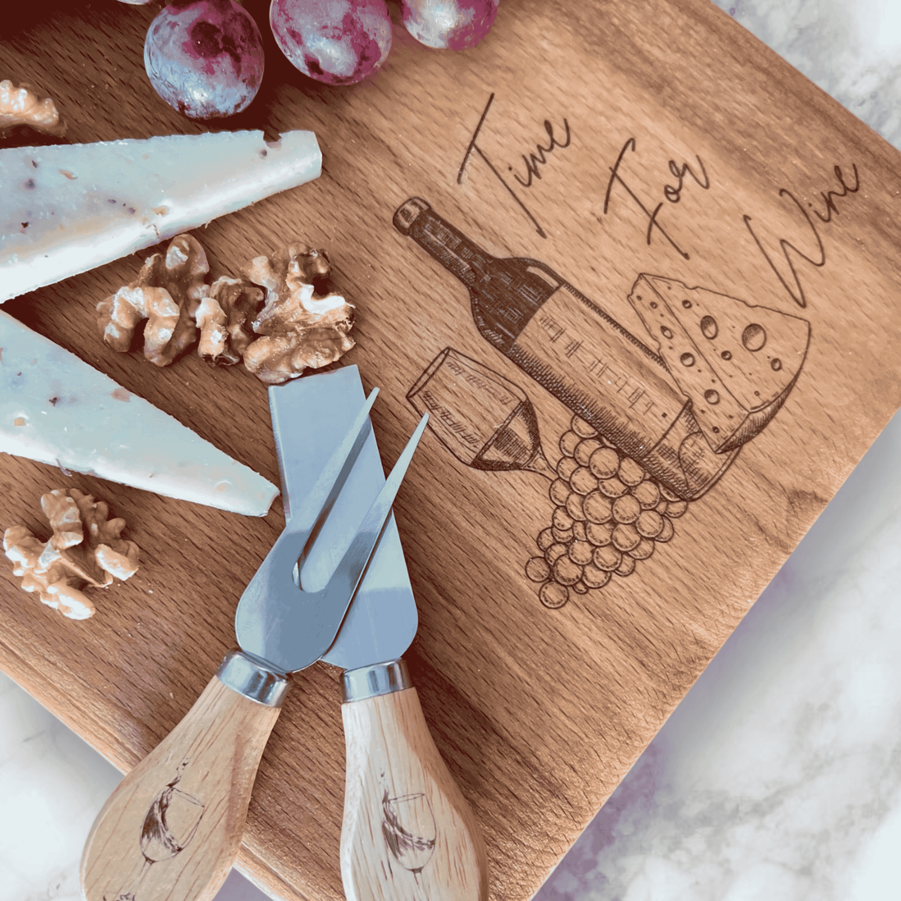 Personalized Beech Wood Cutting and Serving Board – Stylish & Durable Wood Charcuterie Board