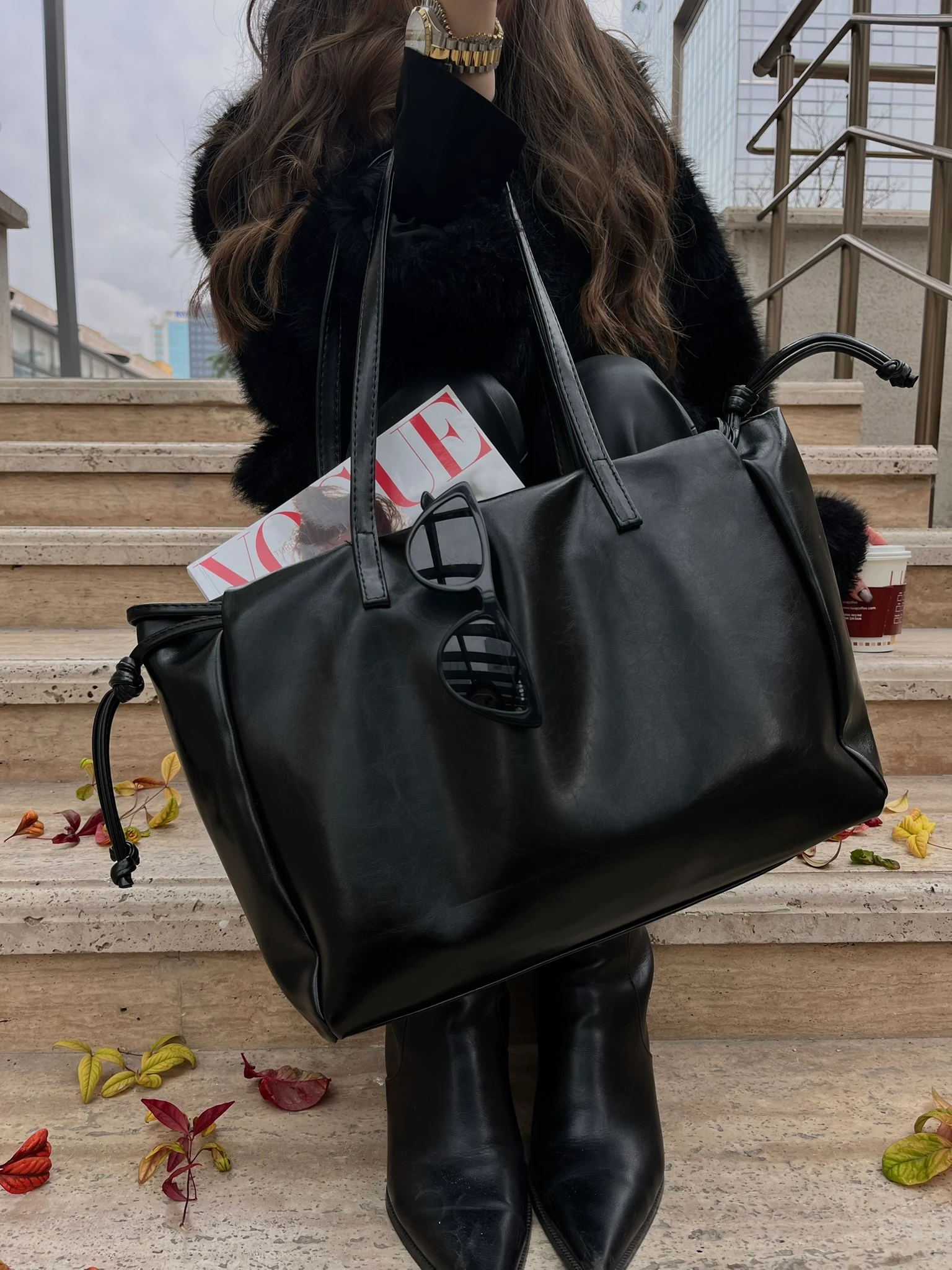 Büyük Boy Yumuşak Omuz Çantası| XXL Hacimli Tote Çanta  - Siyah