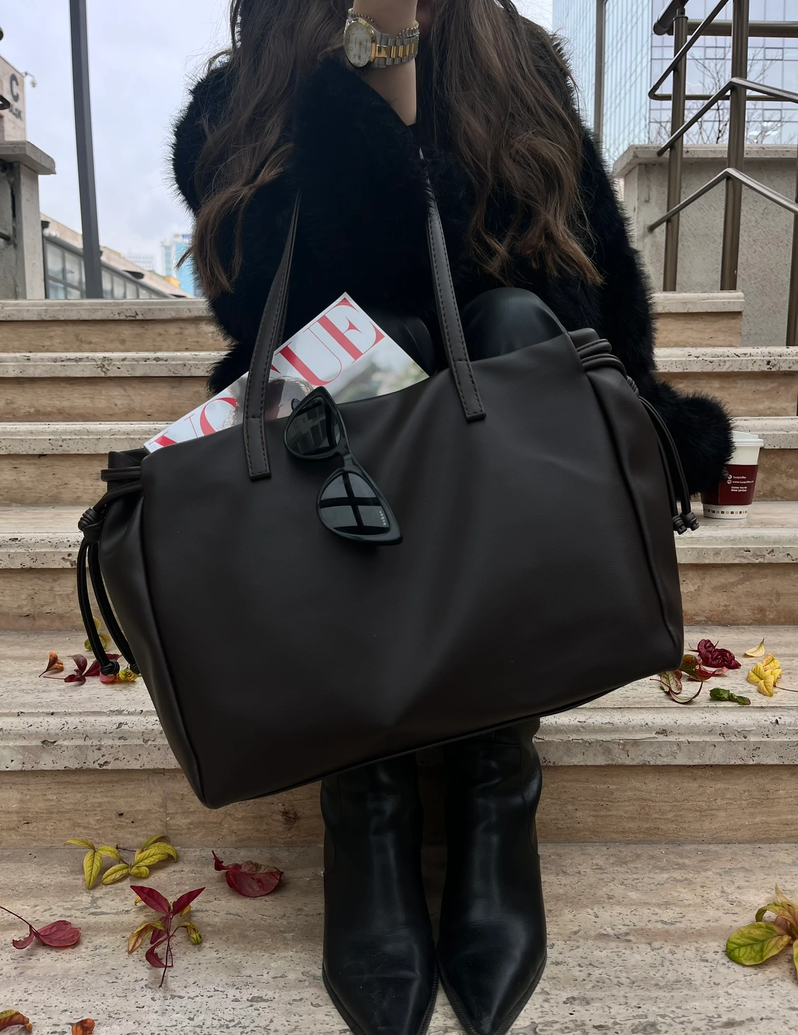 Büyük Boy Yumuşak Omuz Çantası| XXL Hacimli Tote Çanta  - Acı Kahve