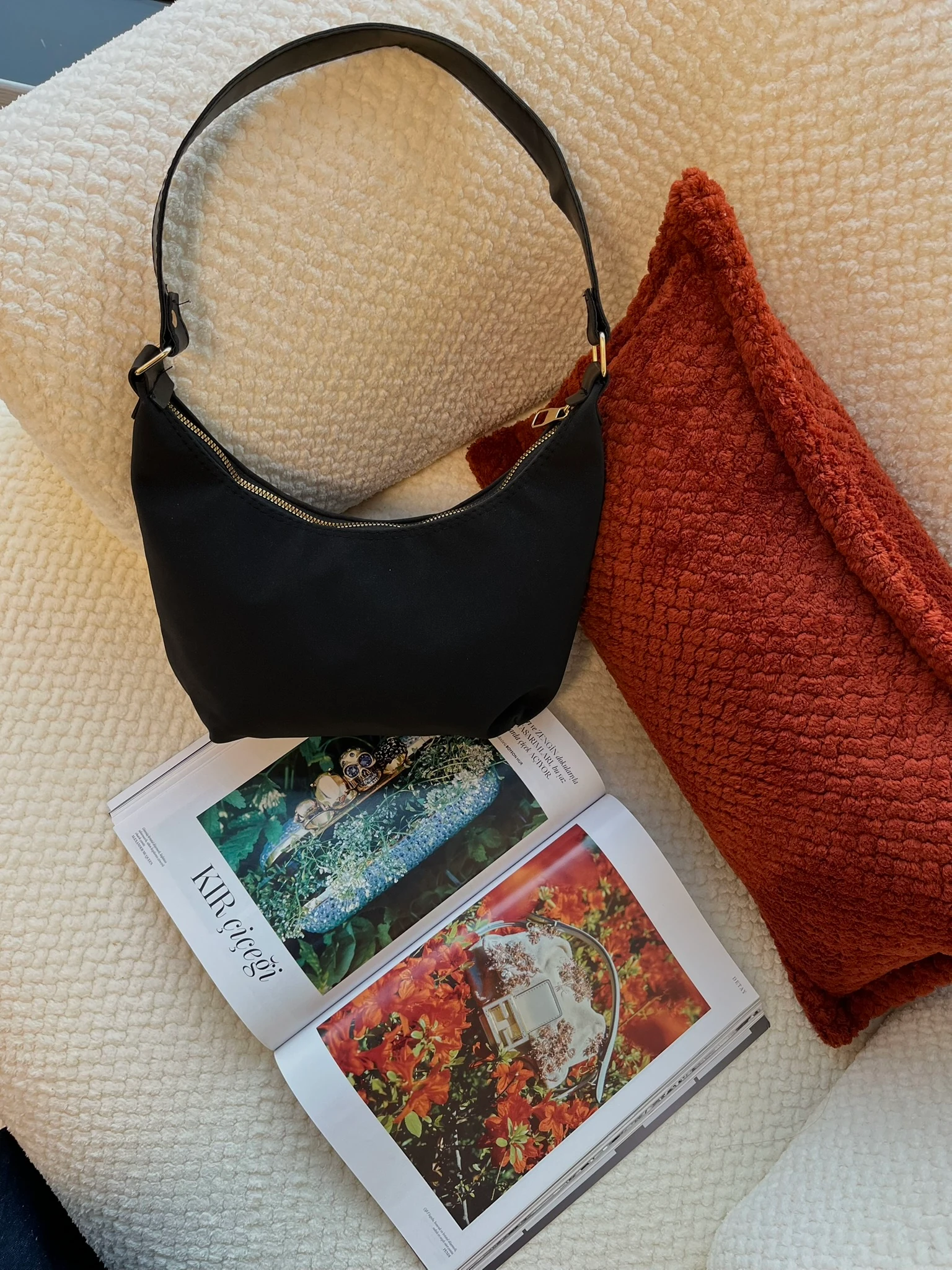 Mat Kumaş Baget Omuz Çantası - Siyah