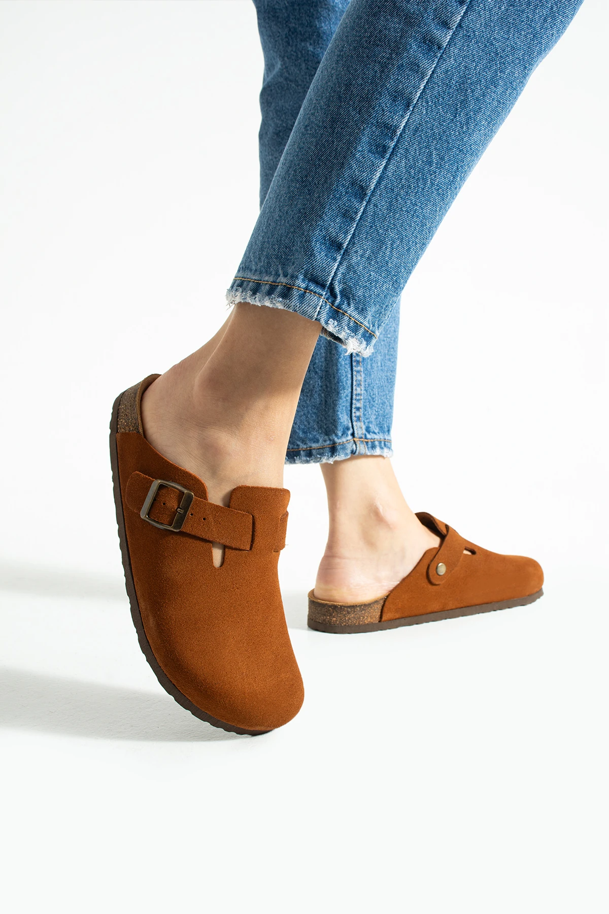 Mycorni Unisex Anatomik Ark Destekli Doğal Mantar Tabanlı Süet Deri Taba Kapalı Sabo Terlik