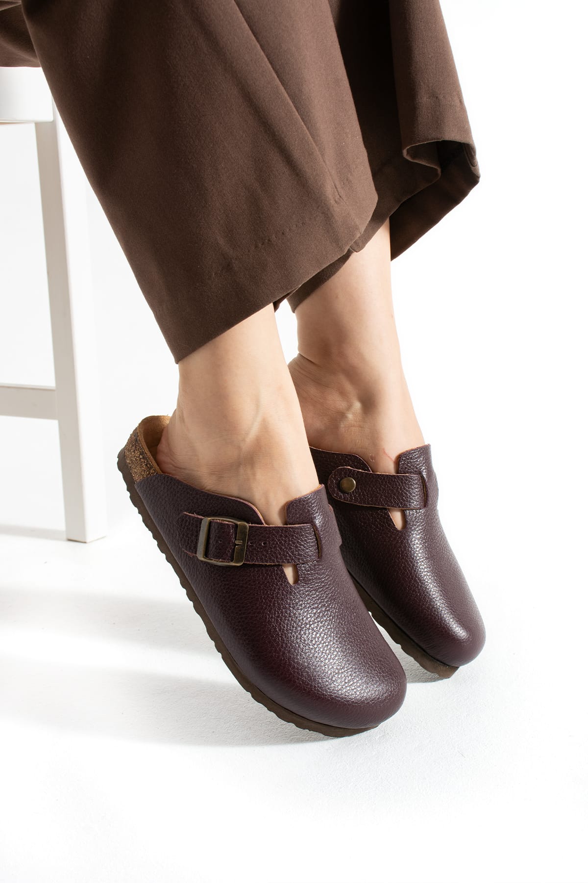 Mycorni Unisex Sabo Anatomik Doğal Mantar Tabanlı Kapalı Hakiki Deri Terlik