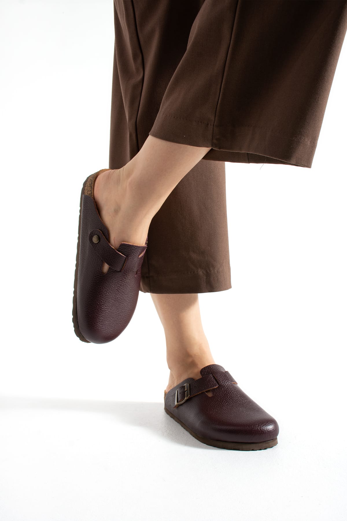 Mycorni Unisex Sabo Anatomik Doğal Mantar Tabanlı Kapalı Hakiki Deri Terlik