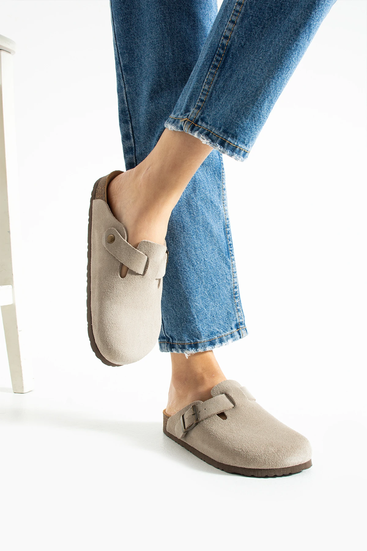 Mycorni Unisex Anatomik Ark Destekli Doğal Mantar Tabanlı Süet Deri Taba Kapalı Sabo Terlik