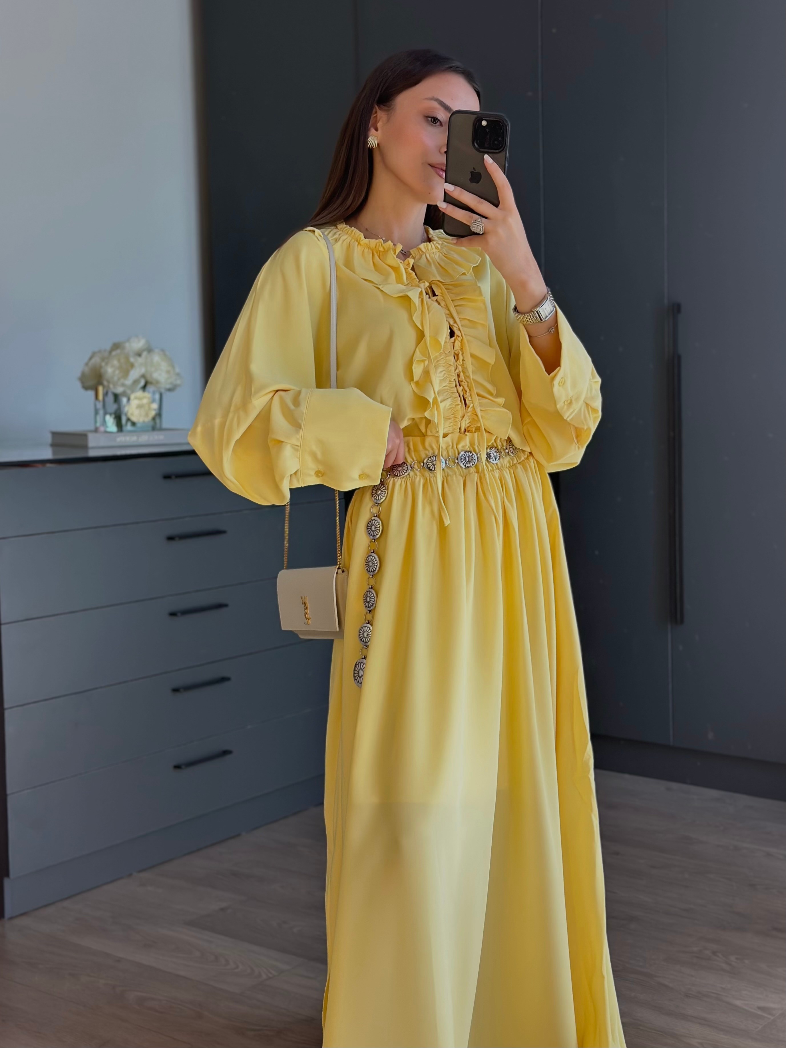 MARKA MODEL SARI VOLANT TAKIM