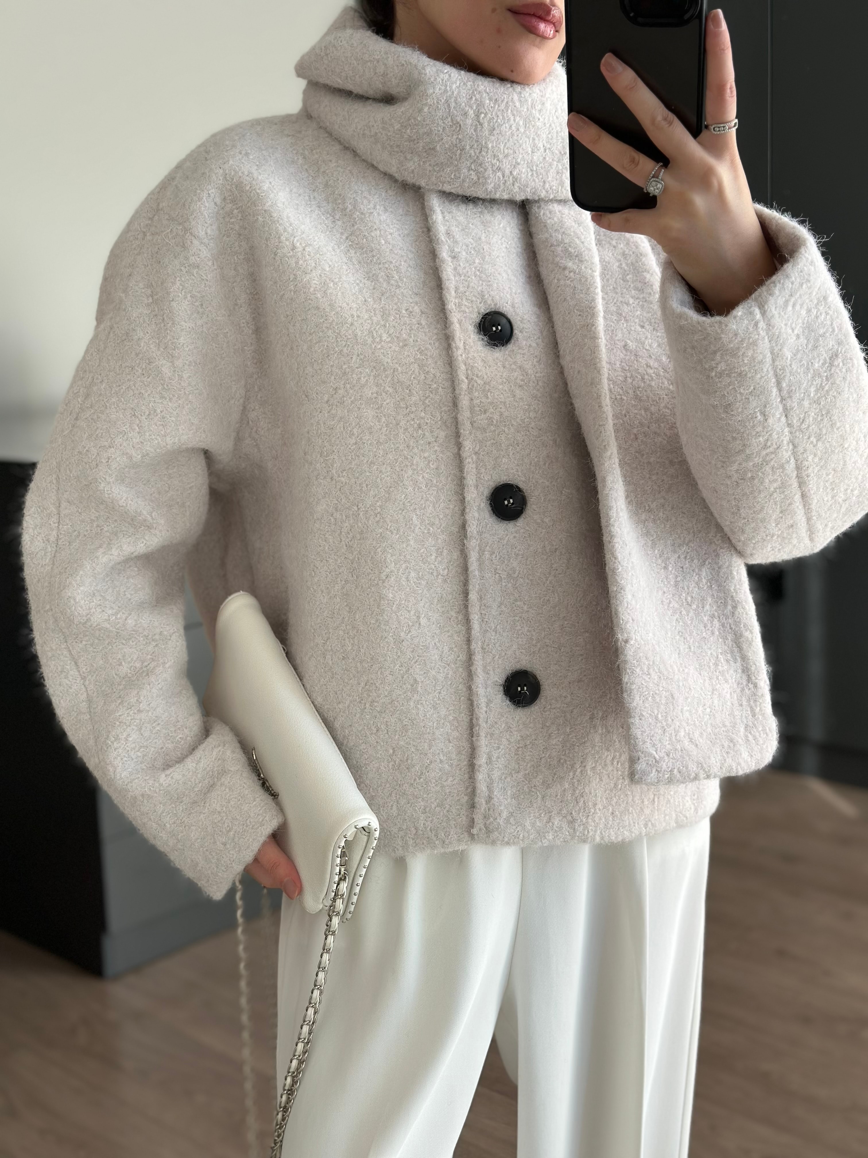 ATKI DETAYLI KISA TAŞ KABAN