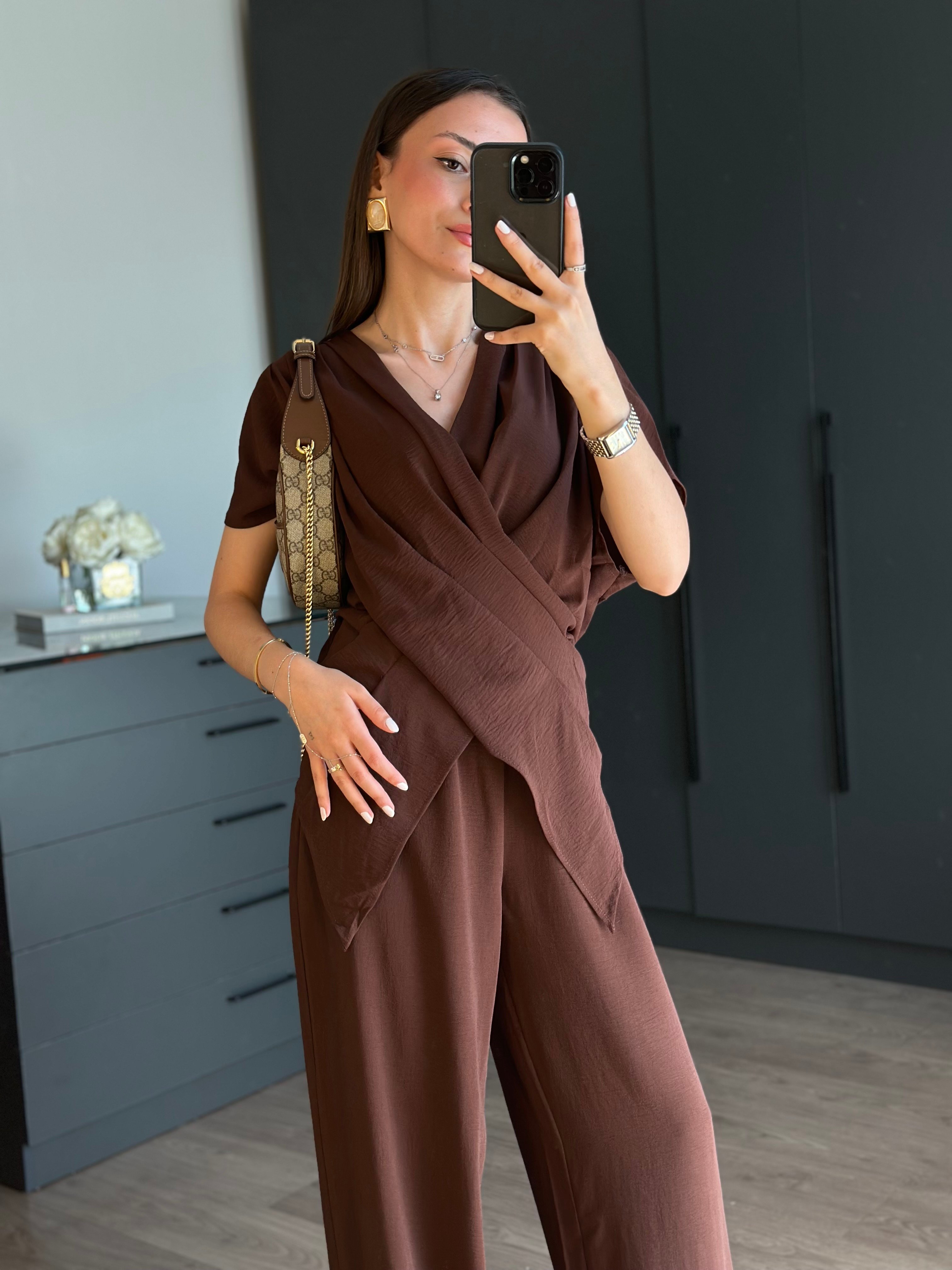 KAHVE ASİMETRİK BLUZ PANTOLON TAKIM