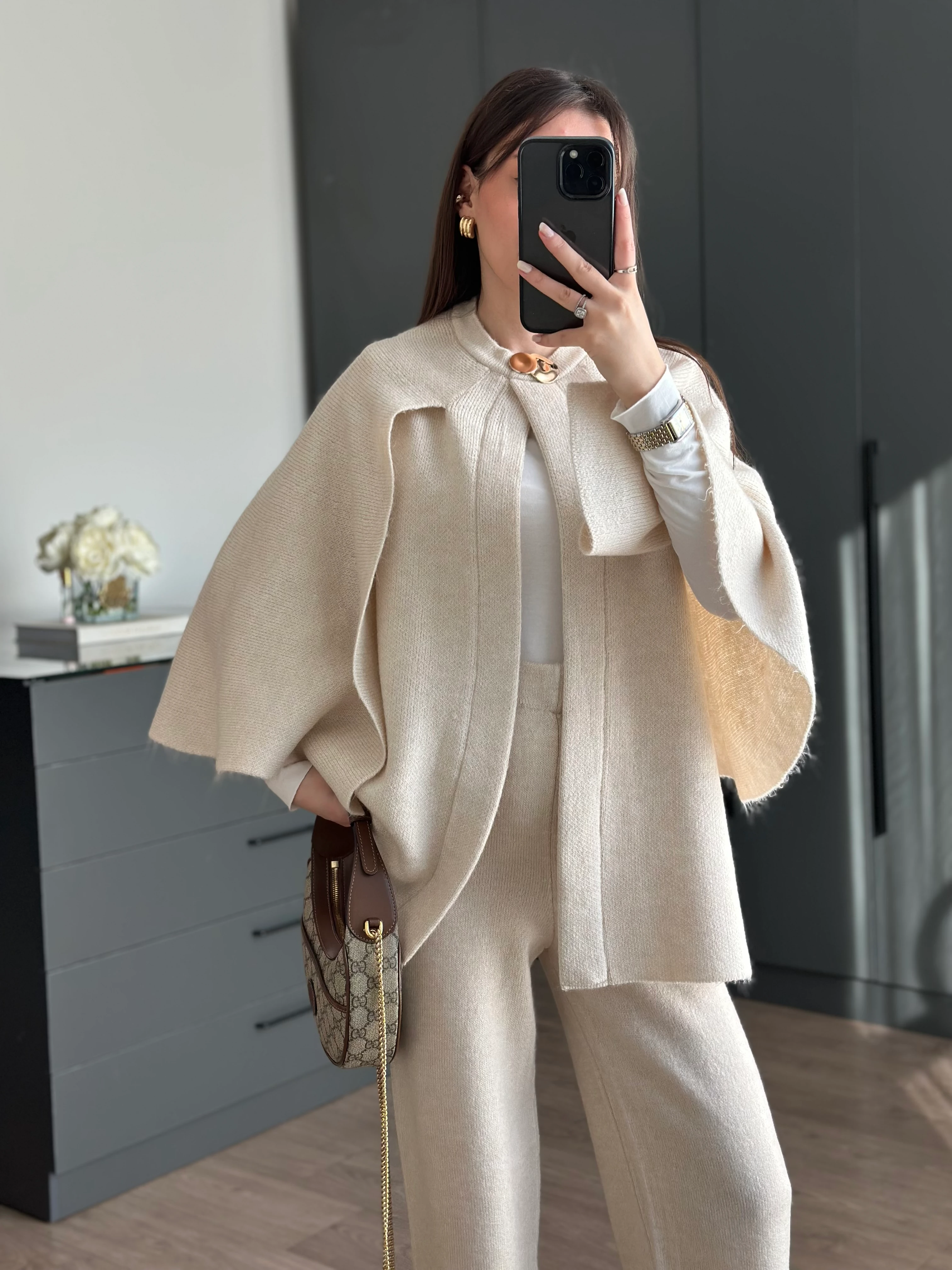 EKRU METAL DÜĞME DETAYLI TRİKO PANÇO