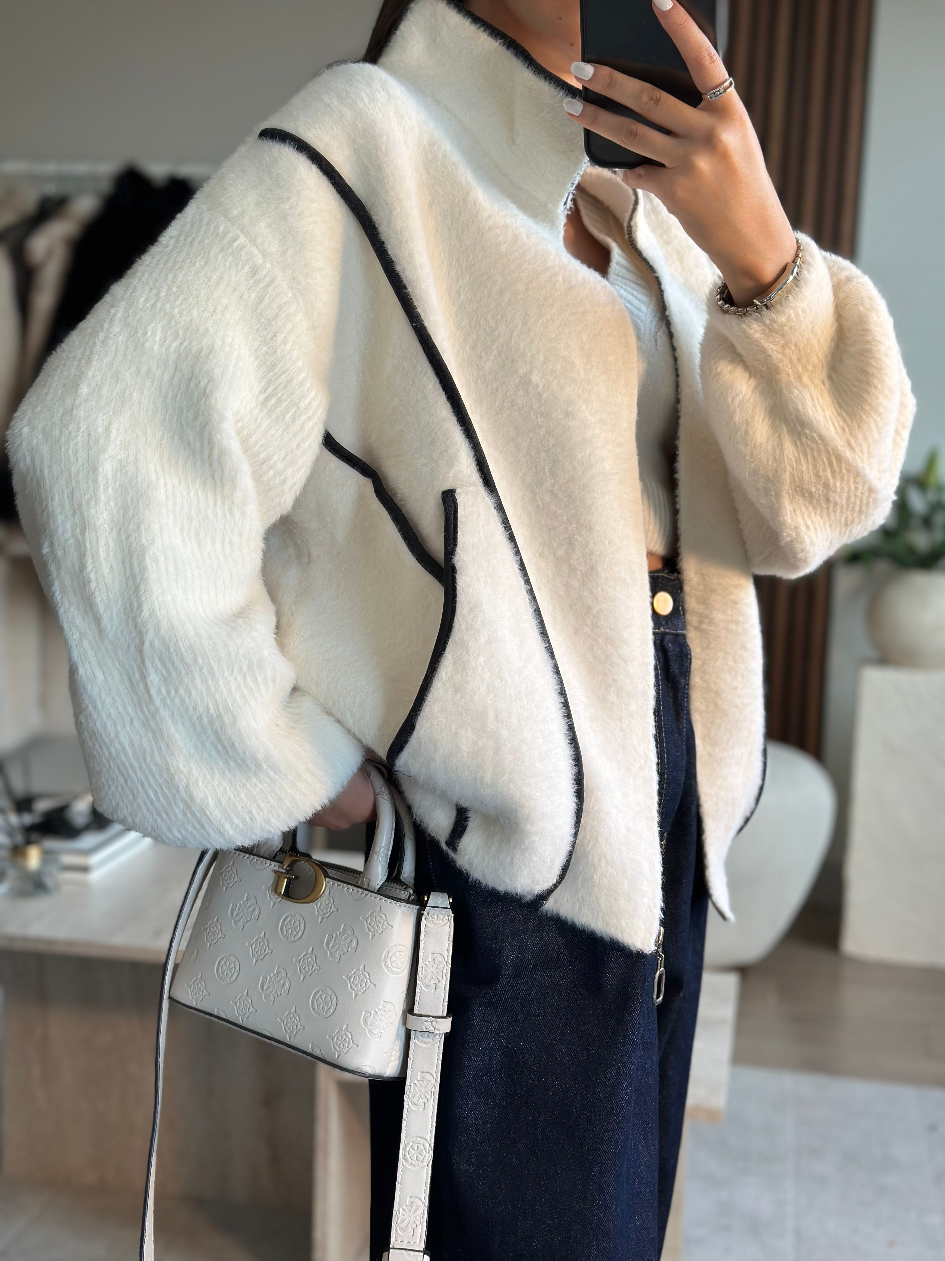 ANGORA FERMUARLIYUMUŞAK CEKET