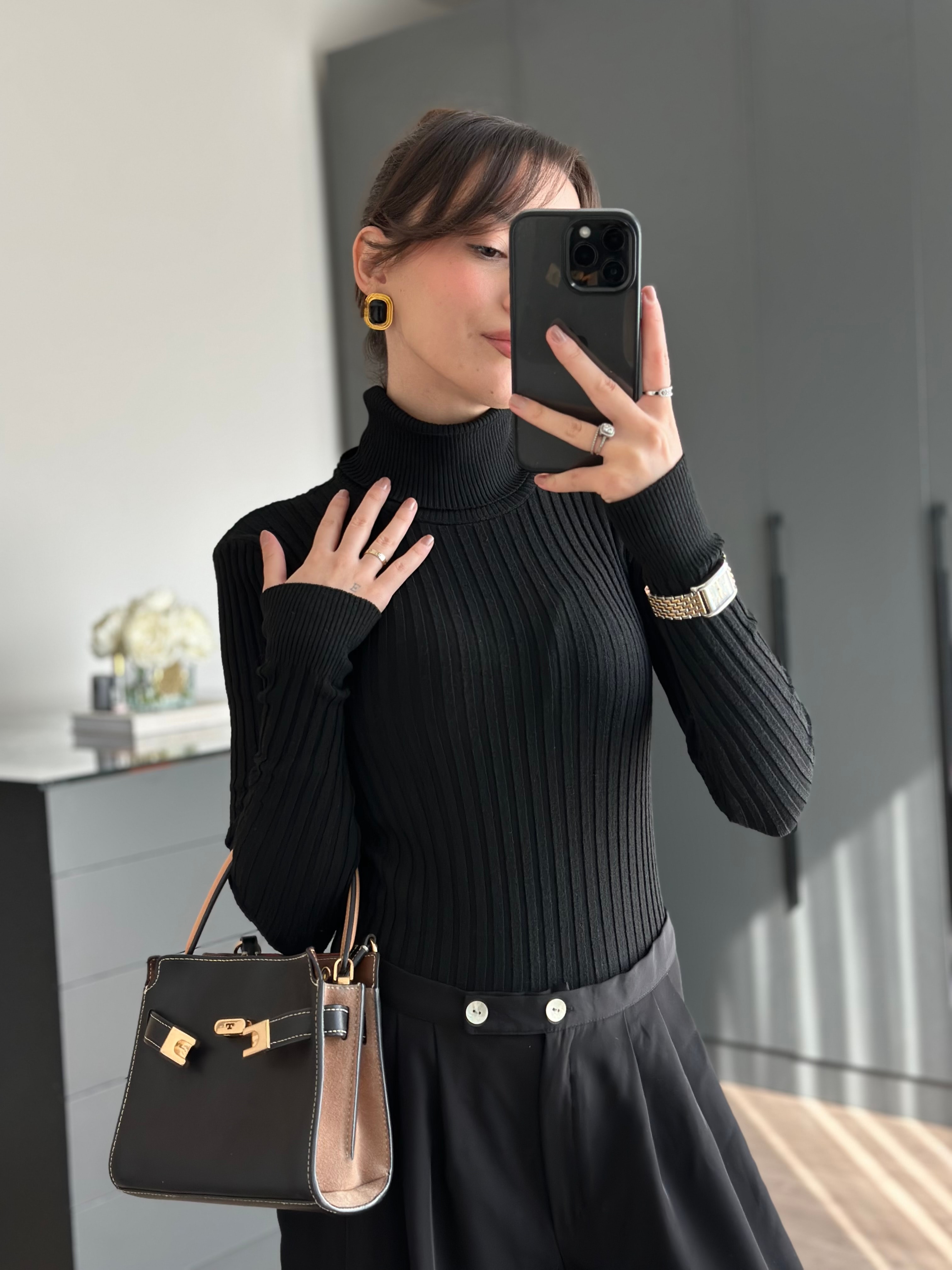 FİTİLLİ BOĞAZLI TRİKO SİYAH KAZAK 