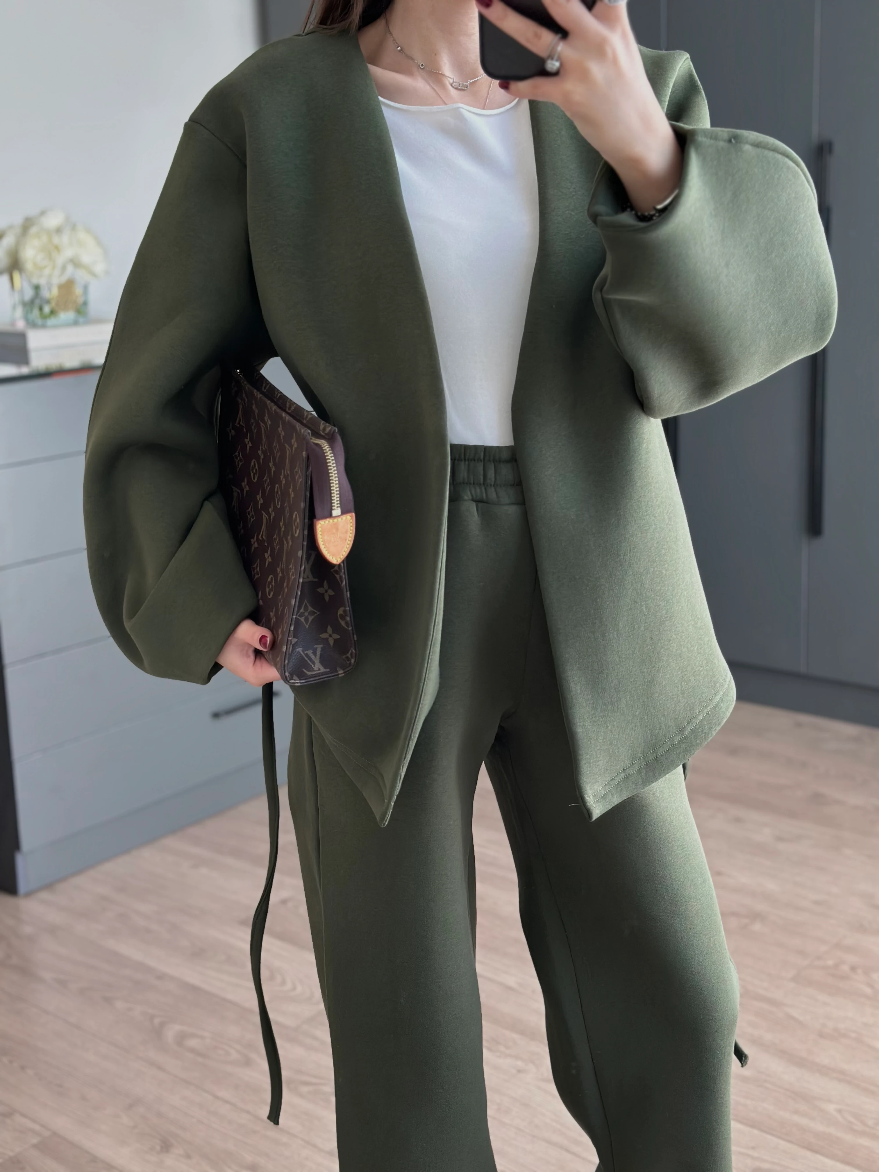 KUŞAKLI ŞARDONLU TAKIM