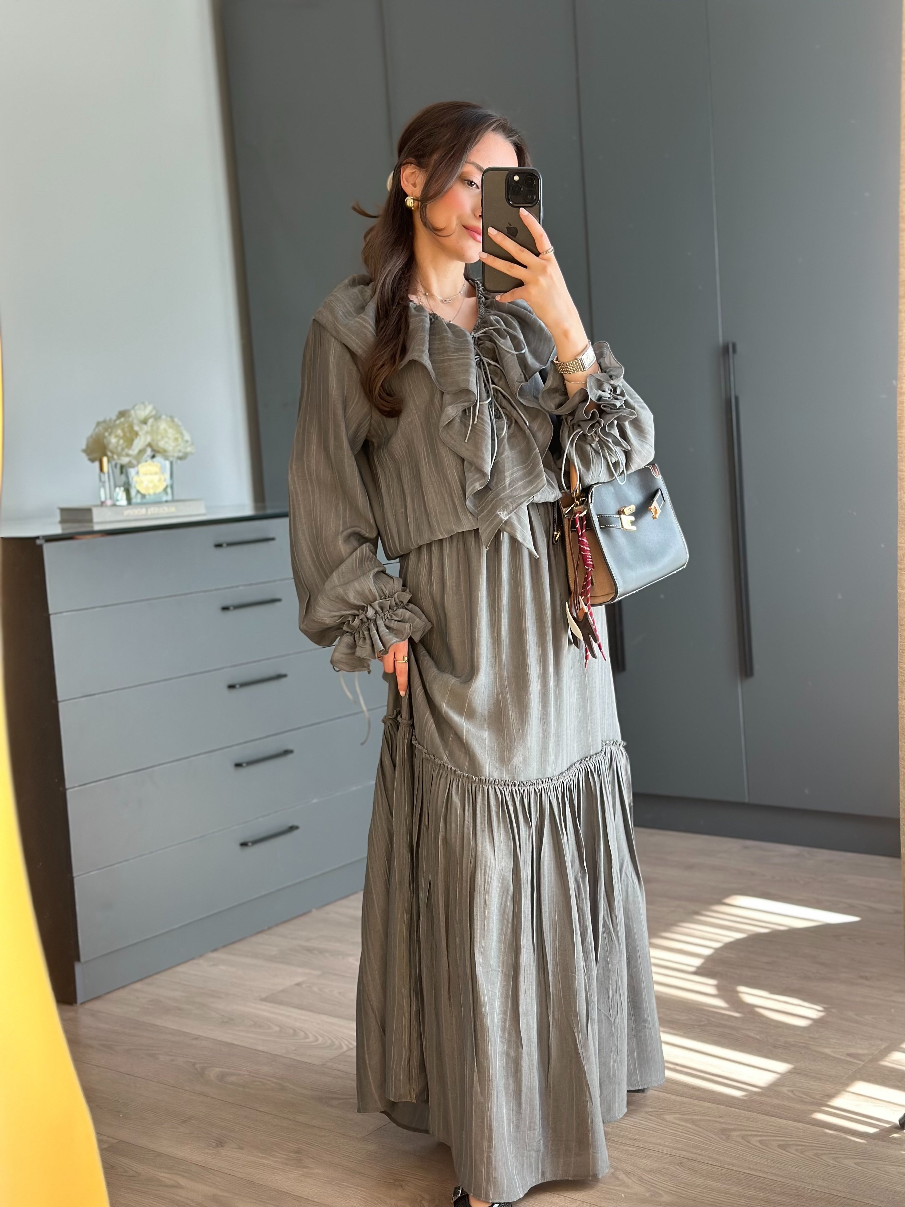 BELLIS ANTRASİT FIRFIRLI TASARIM MAXİ ELBİSE