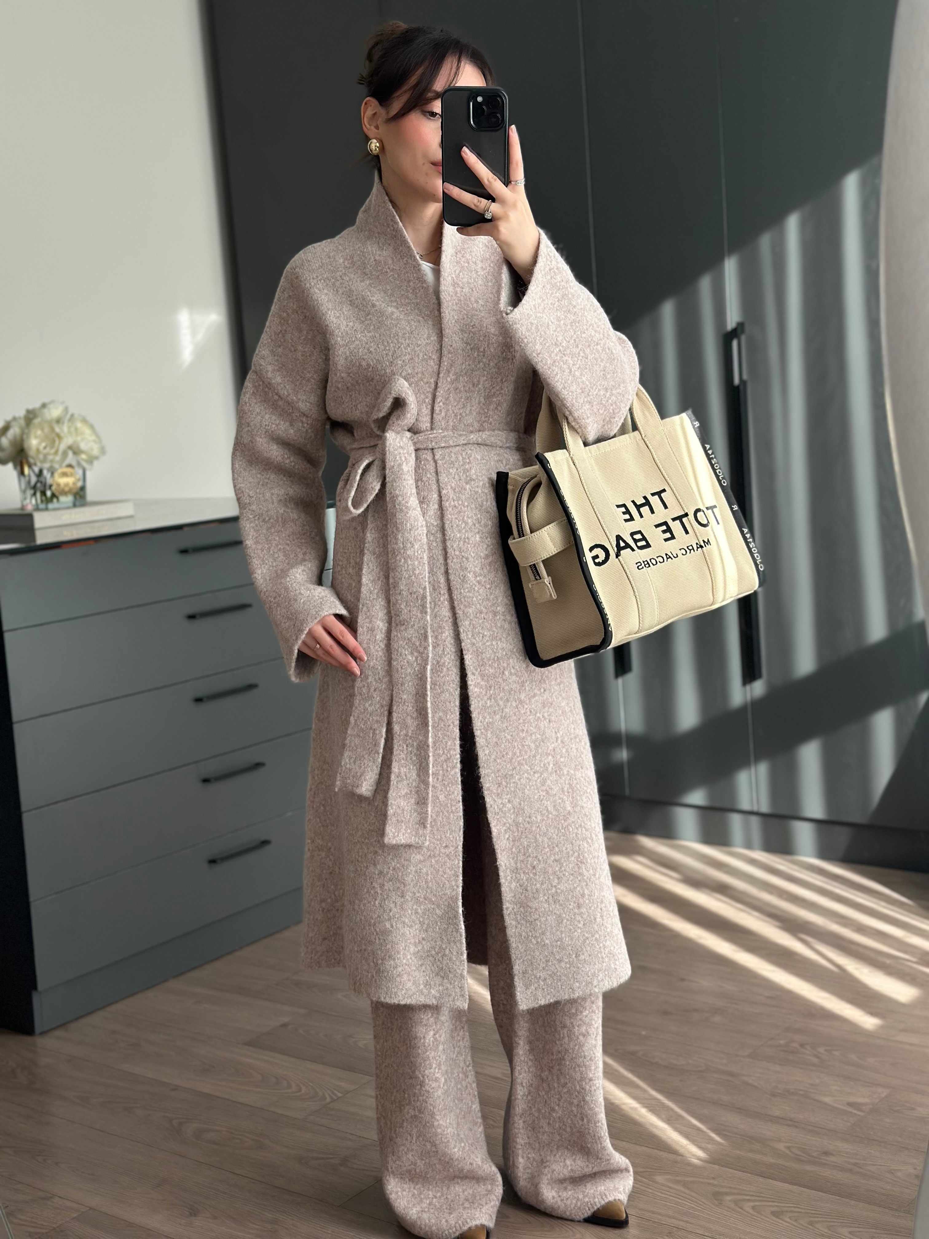 MAXİ BOY BEJ TRİKO HIRKA