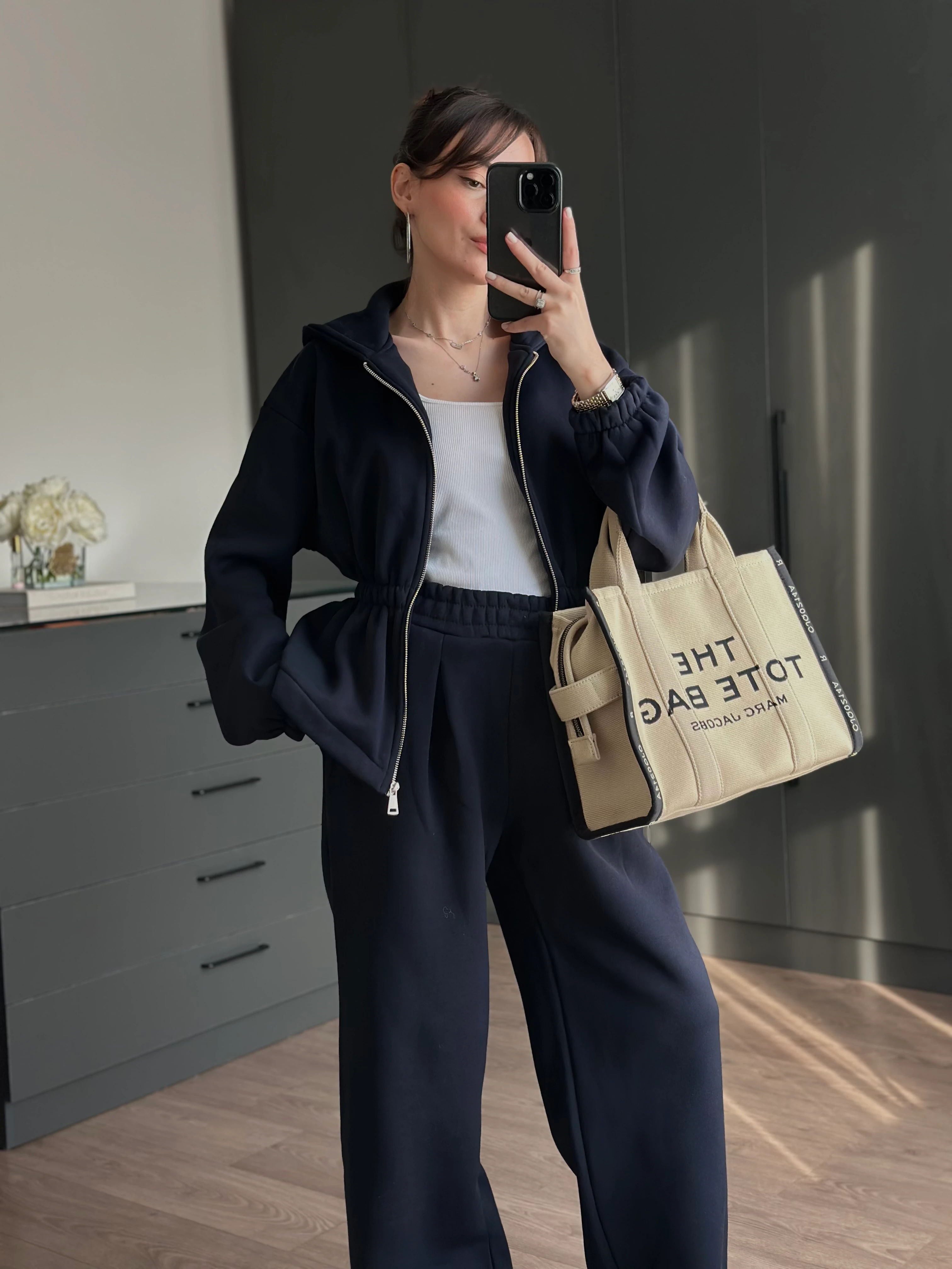 BELİ BÜZGÜ DETAYLI ŞARDONLU İKİLİ TAKIM - Lacivert