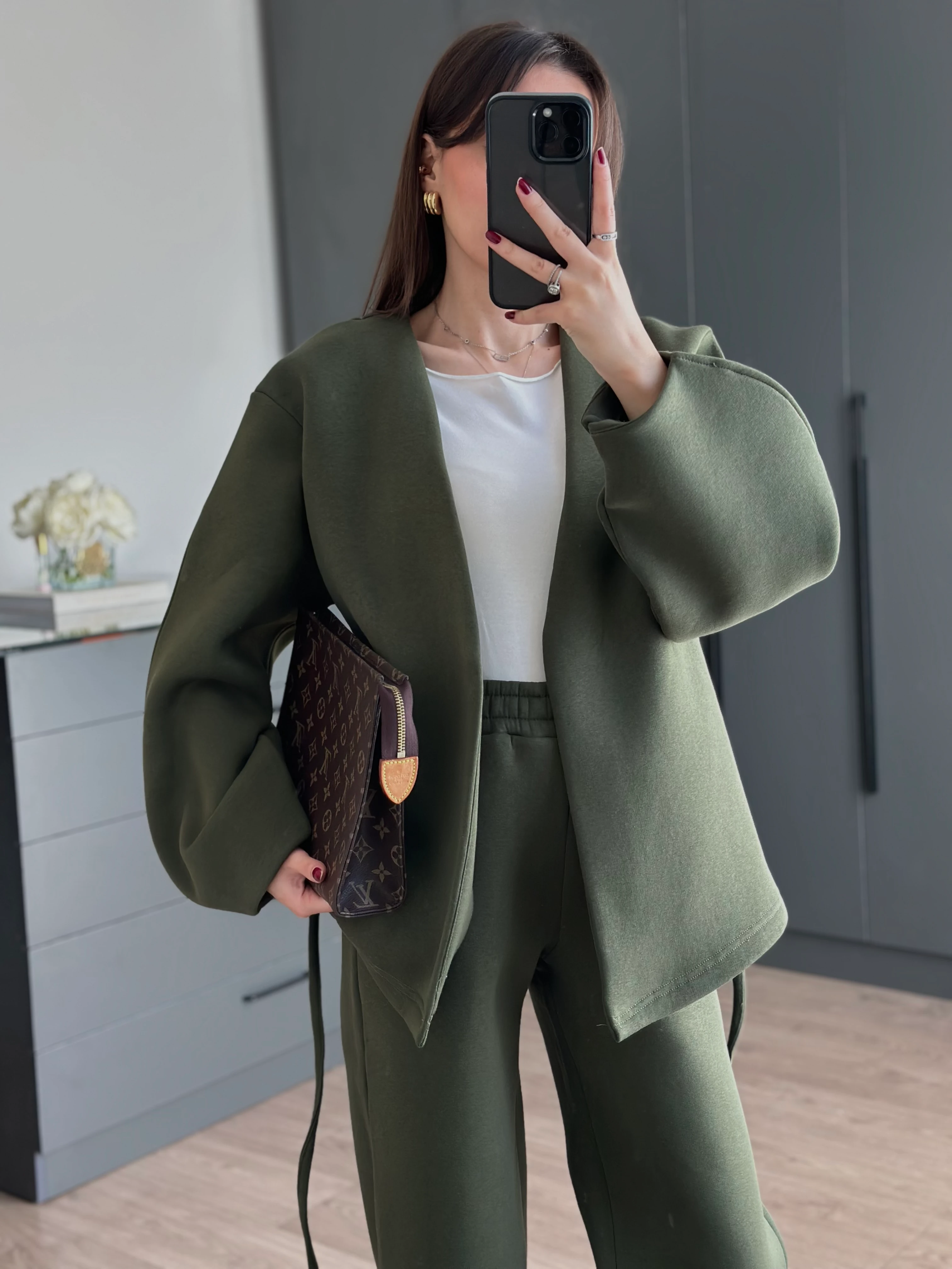 KUŞAKLI ŞARDONLU TAKIM