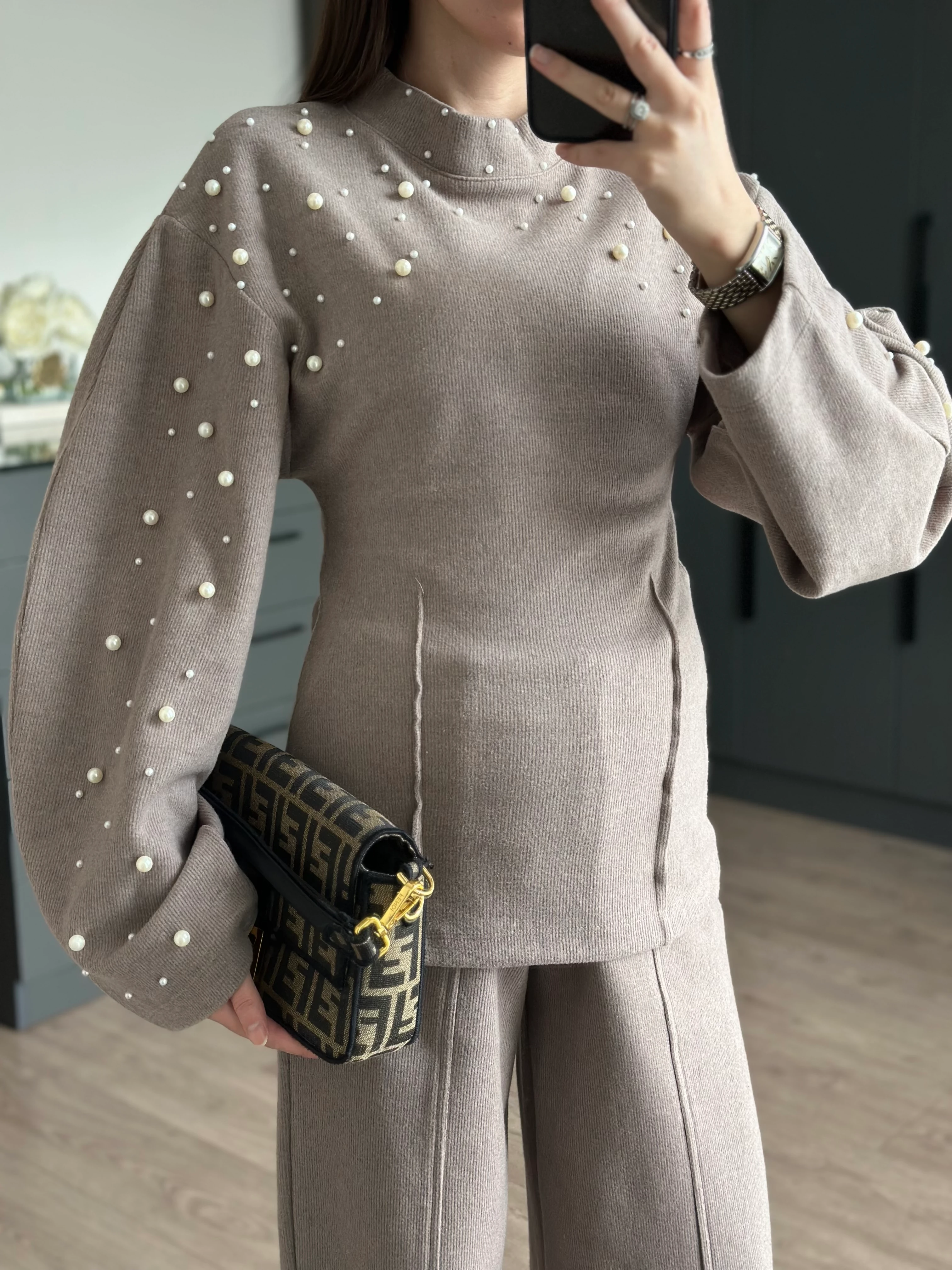 YUMUŞAK SUNİ İNCİLİ TAKIM - Bej