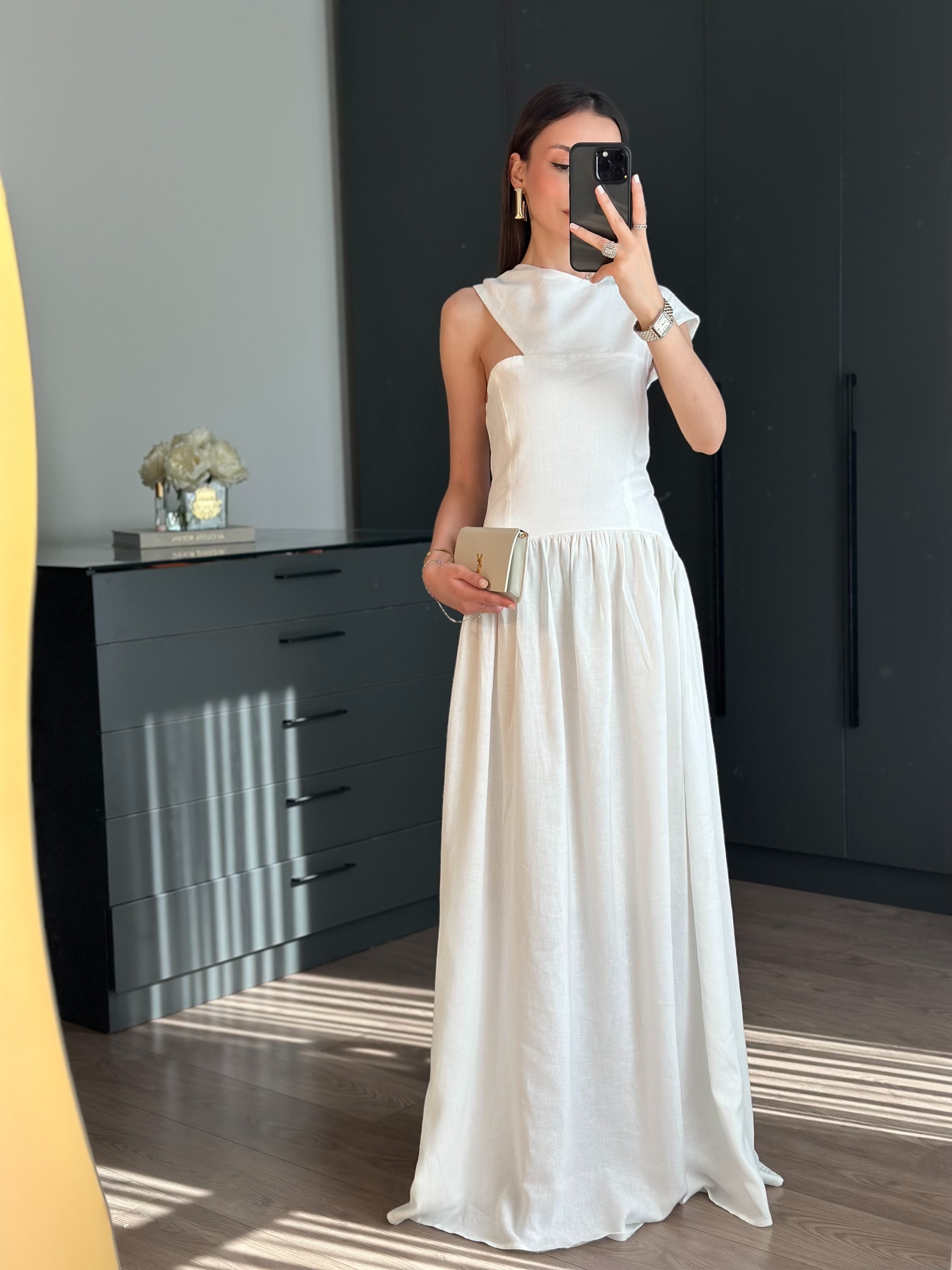 TASARIM YAKA BEL DETAYLI ROMANTİK BEYAZ ELBİSE