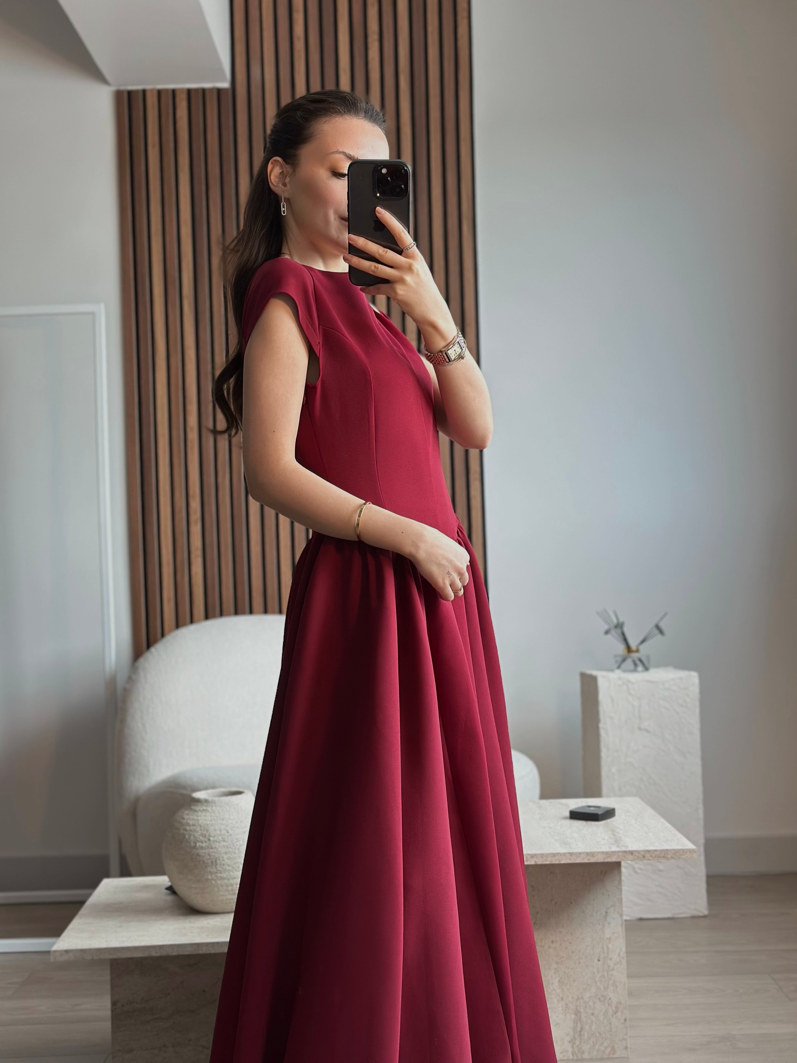 BORDO SIRT PENCERE DETAYLI FLARED MAXİ ELBİSE 