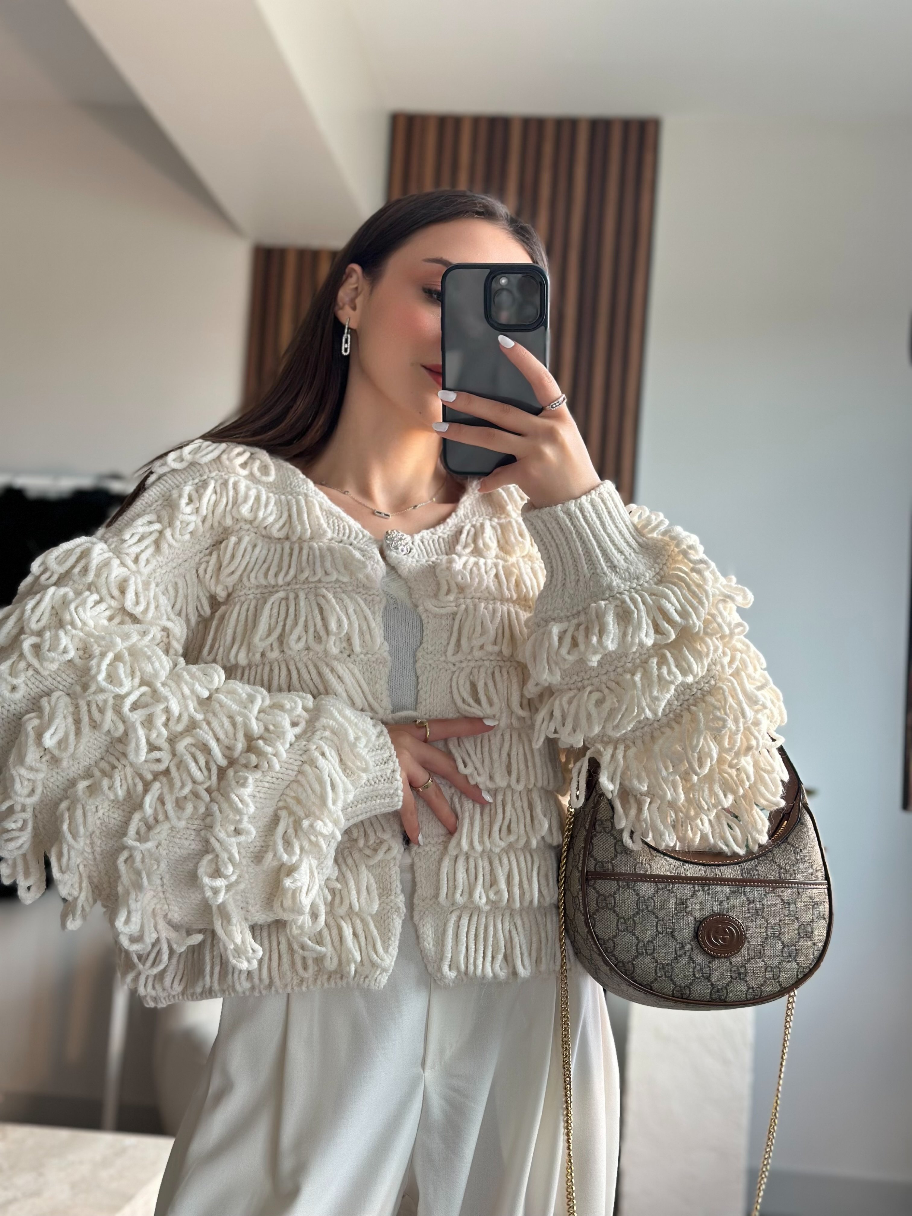 PÜSKÜL İP TAŞLI DÜĞME DETAYLI HIRKA