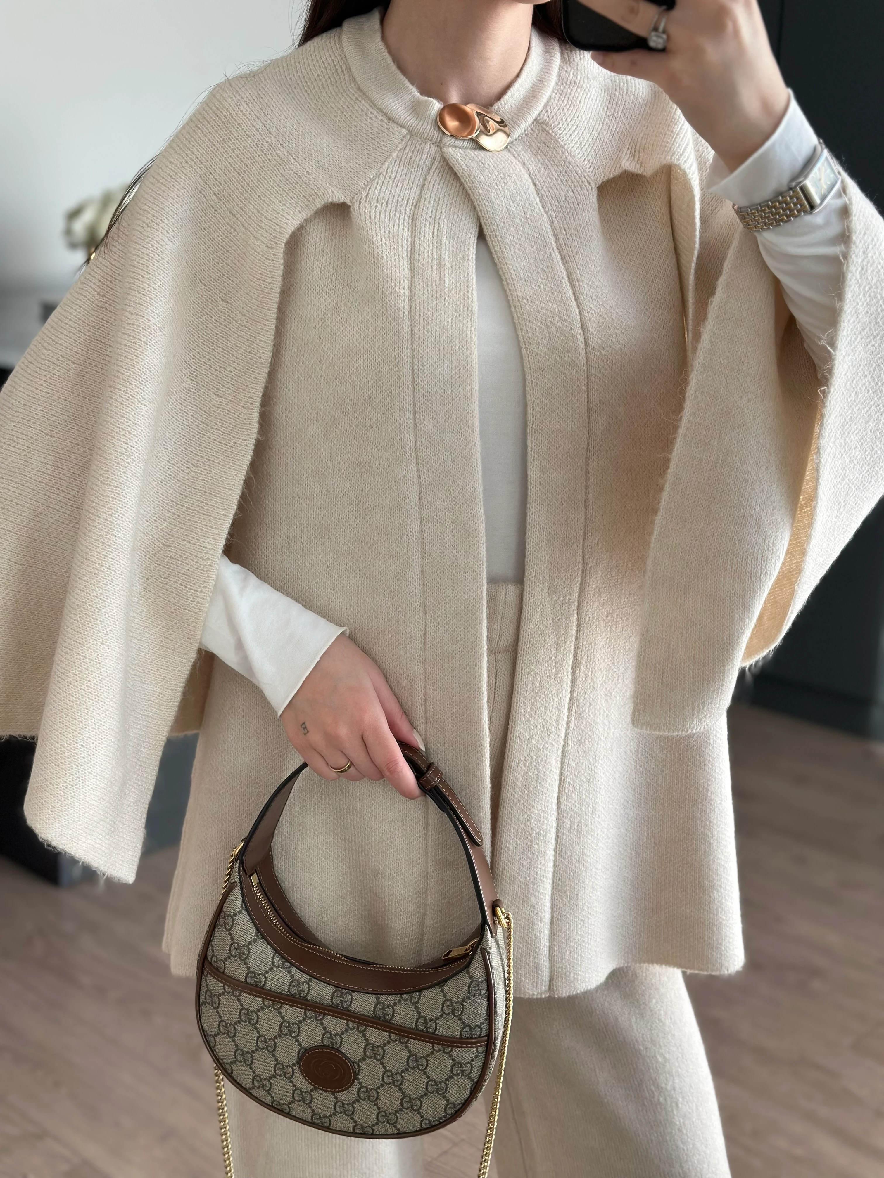 EKRU METAL DÜĞME DETAYLI TRİKO PANÇO