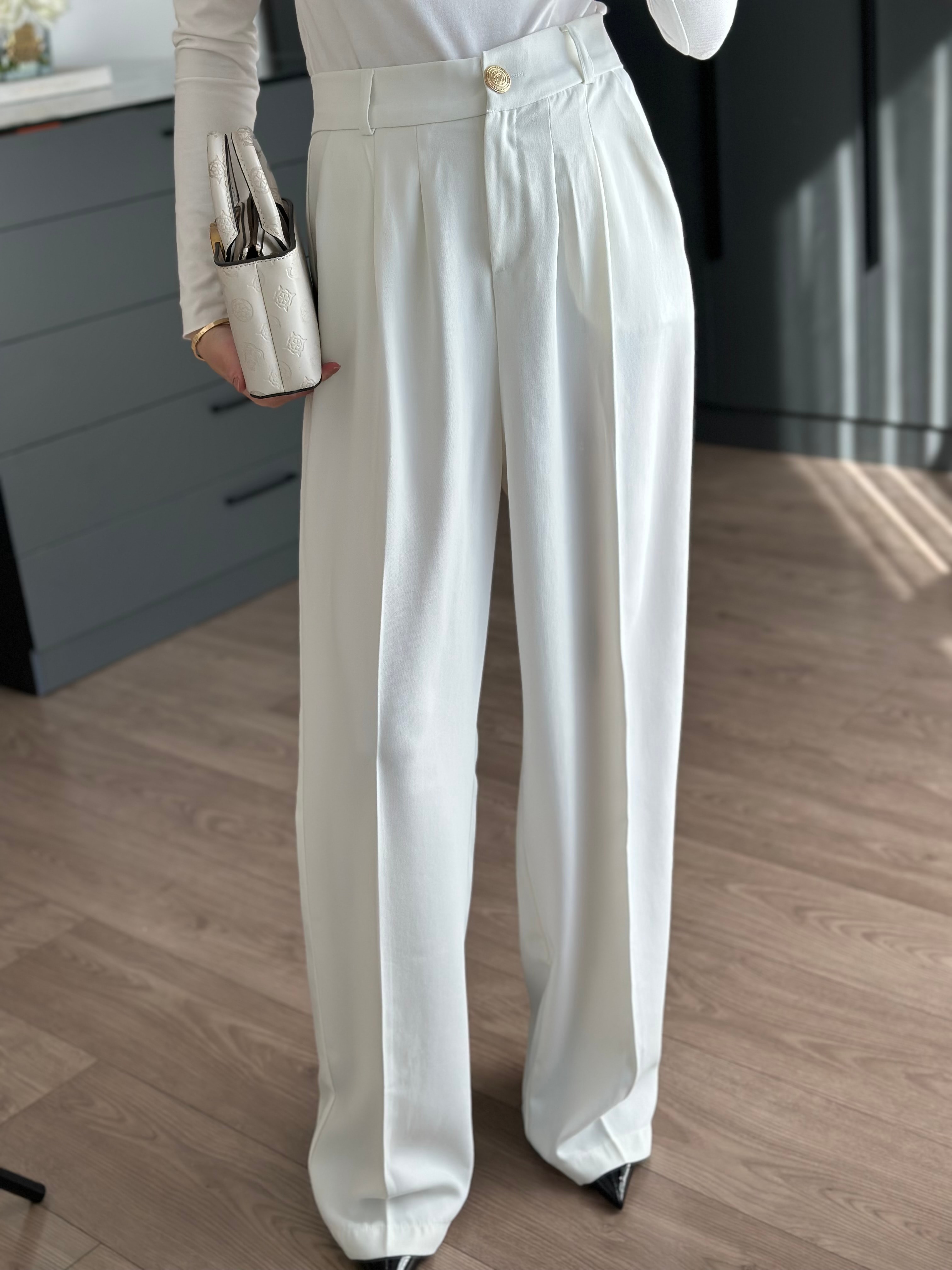 PİLİLİ PALAZZO BEYAZ KUMAŞ PANTOLON