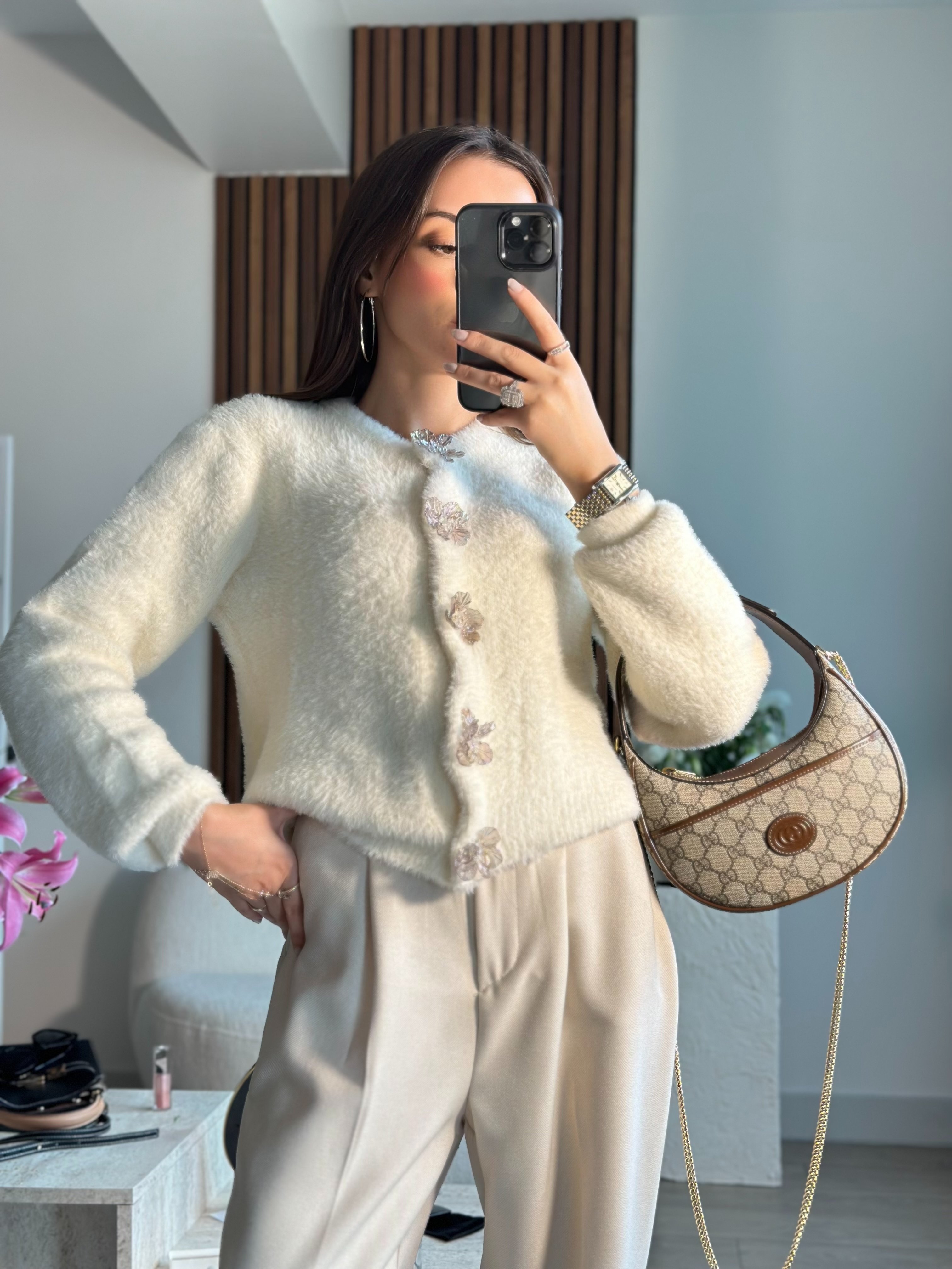 ÇİÇEK TAŞLI HIRKA