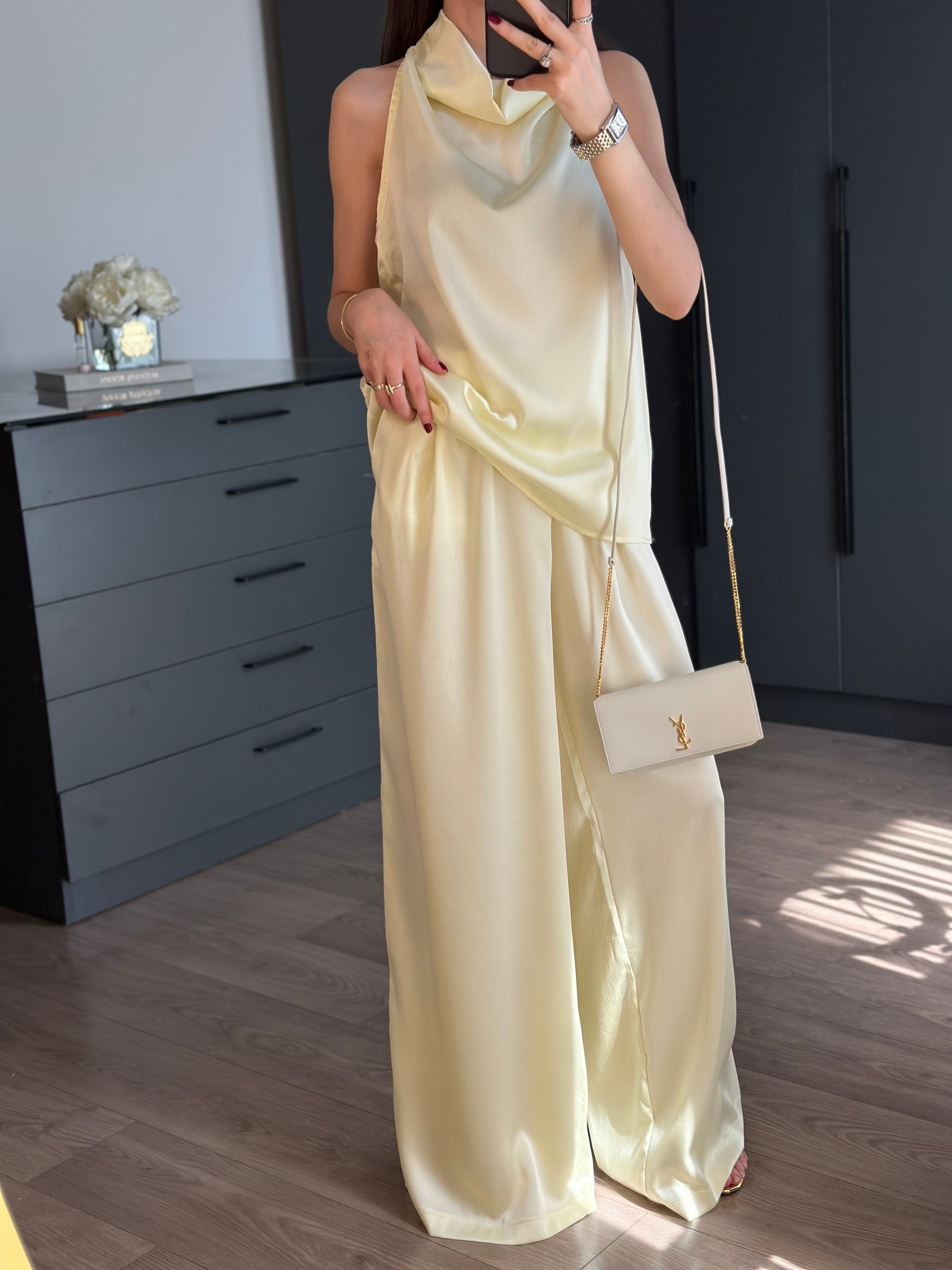 SARI SATEN BLUZ PANTOLON TAKIM