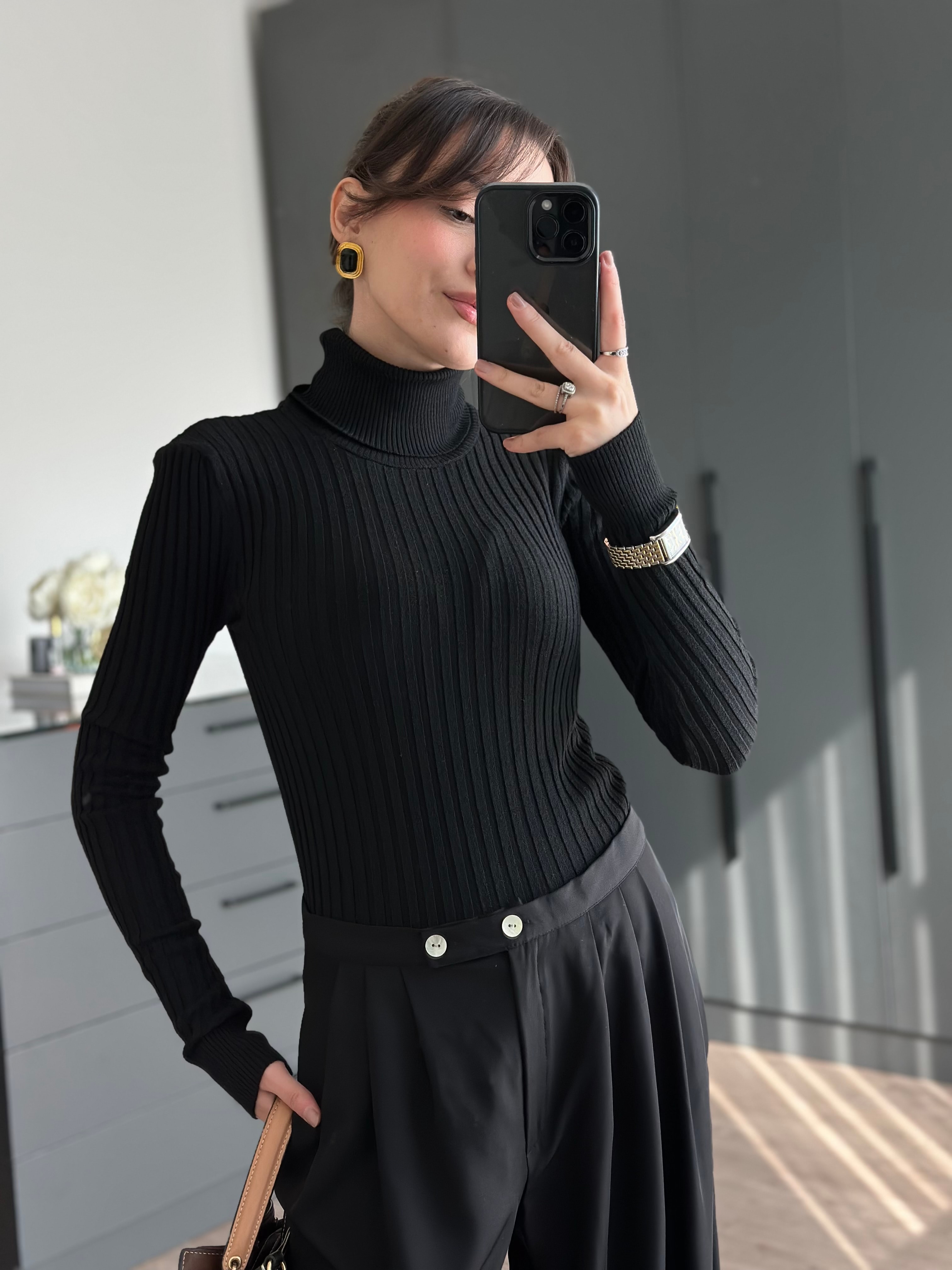 FİTİLLİ BOĞAZLI TRİKO SİYAH KAZAK 