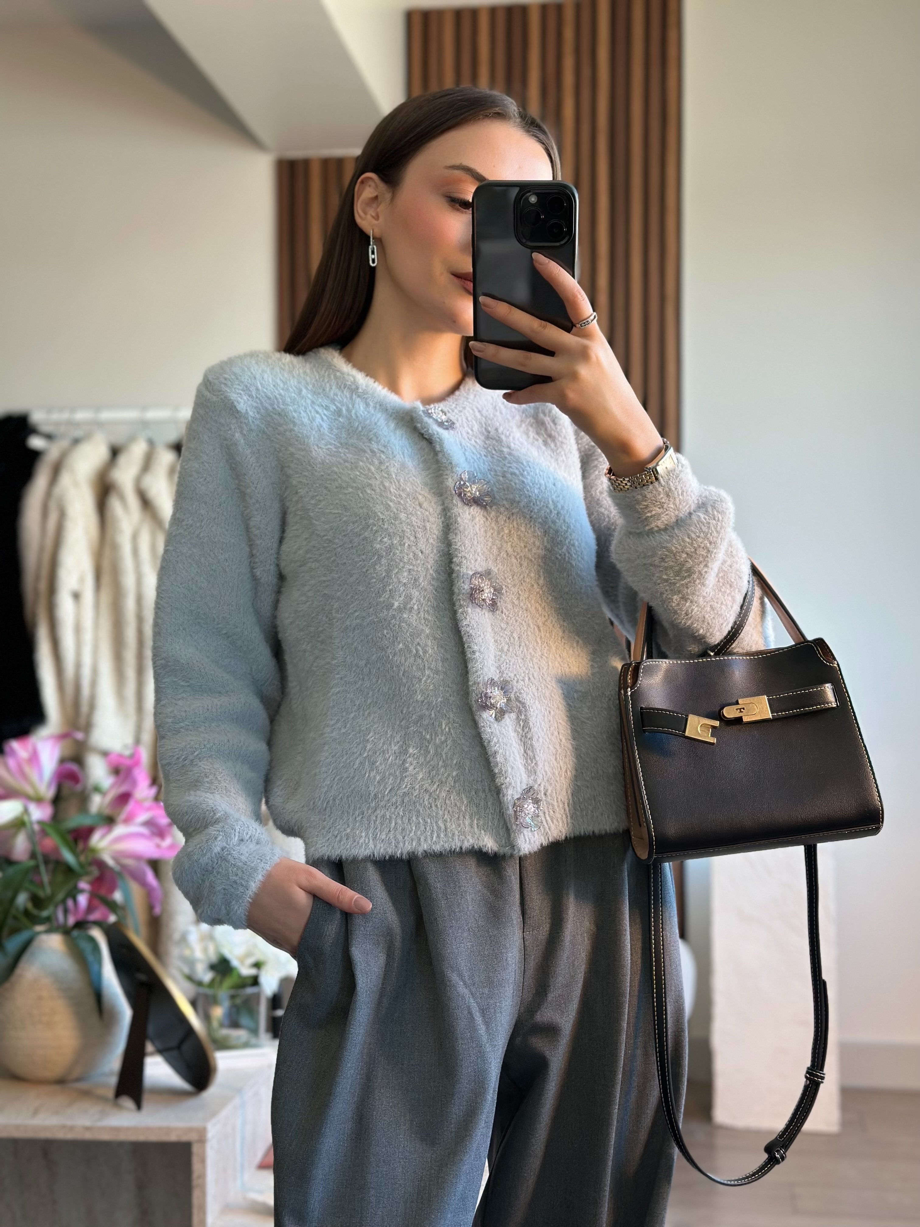 ÇİÇEK TAŞLI HIRKA