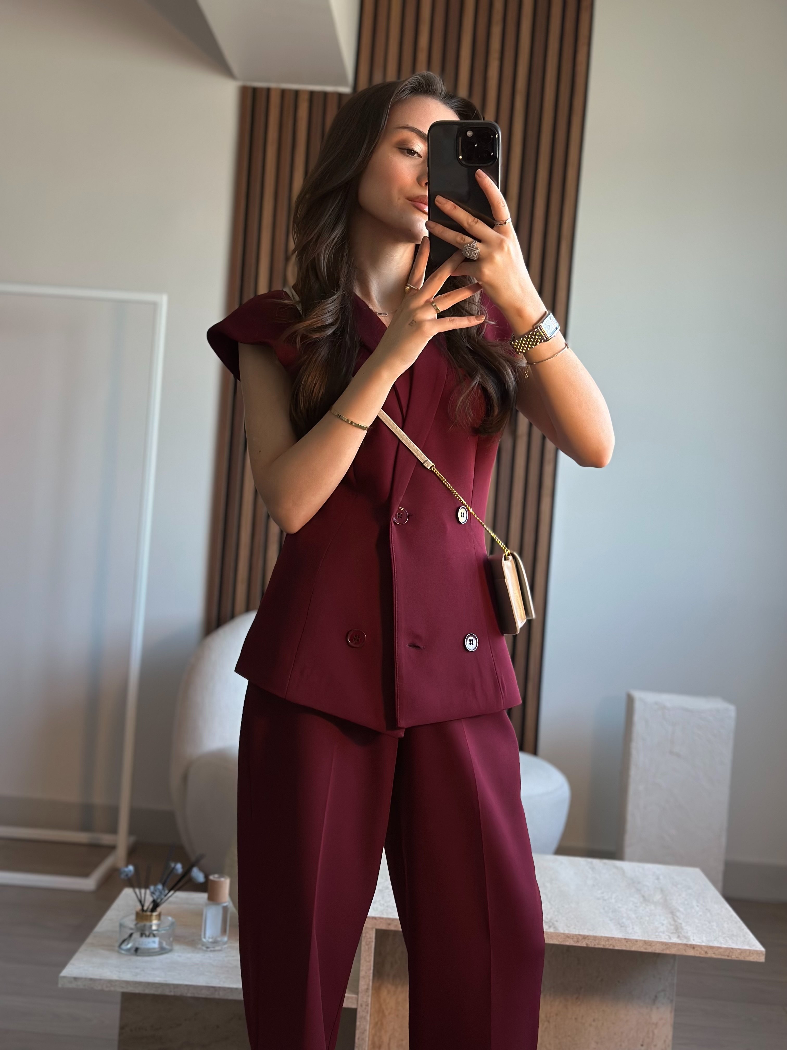 BORDO TASARIM V YAKA YELEK PANTOLON TAKIM