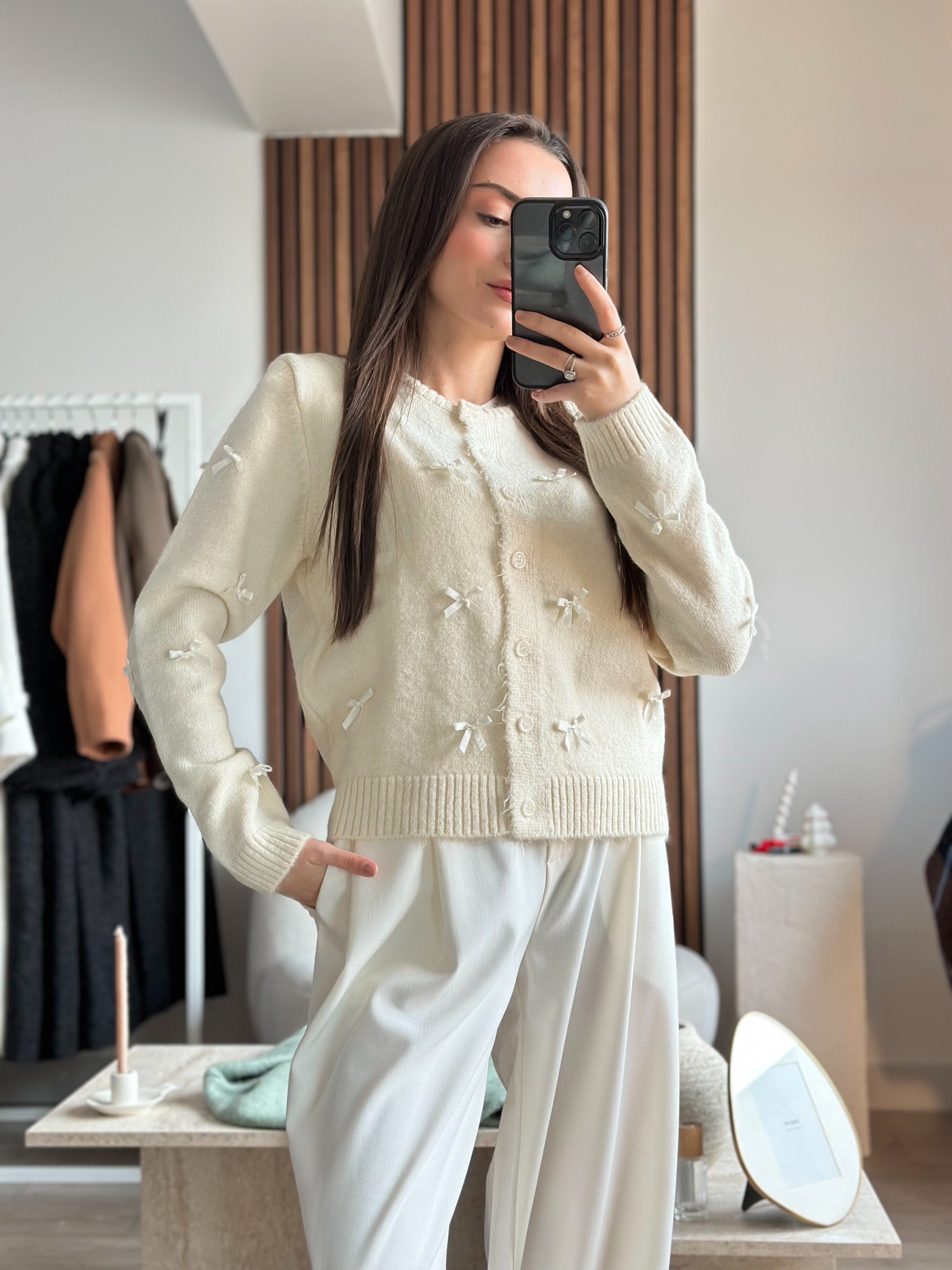 FİYONKLU EKRU HIRKA