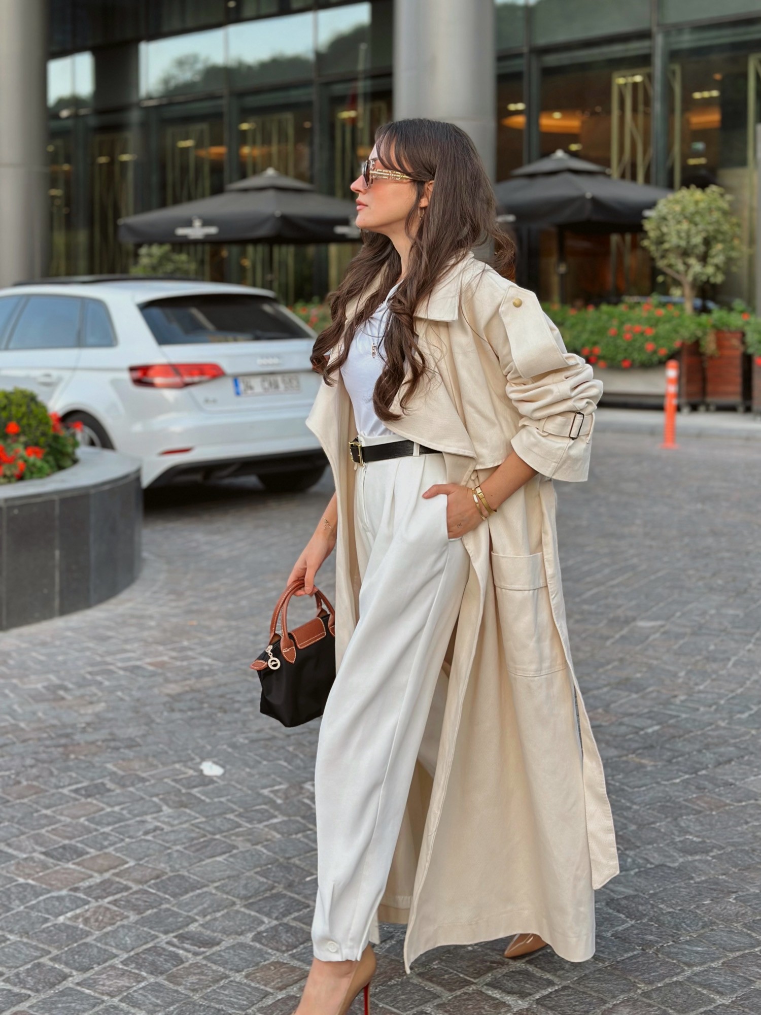 ECRU WIDE COLLAR TRENCH COAT