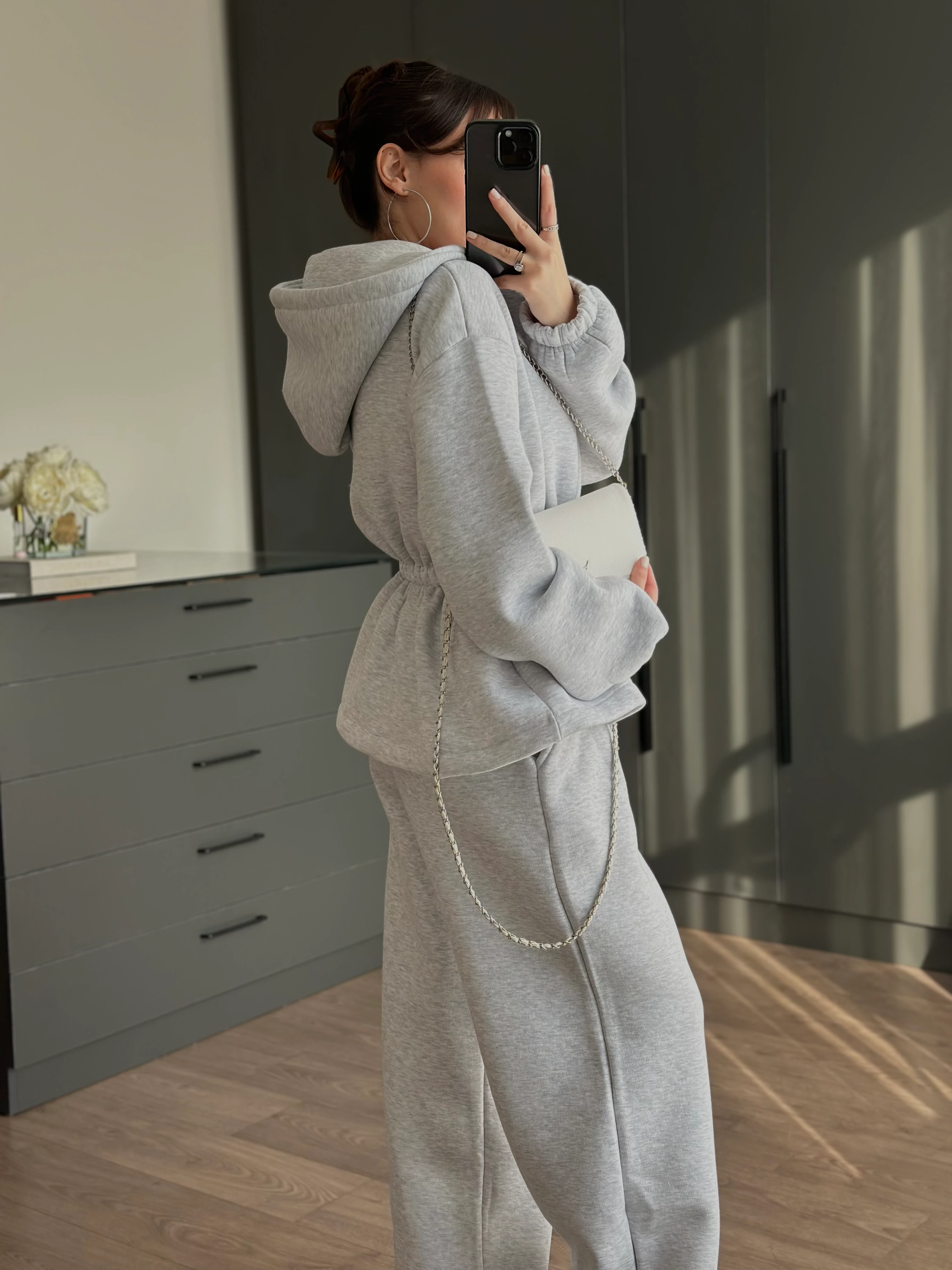 BELİ BÜZGÜ DETAYLI ŞARDONLU İKİLİ TAKIM - Gri