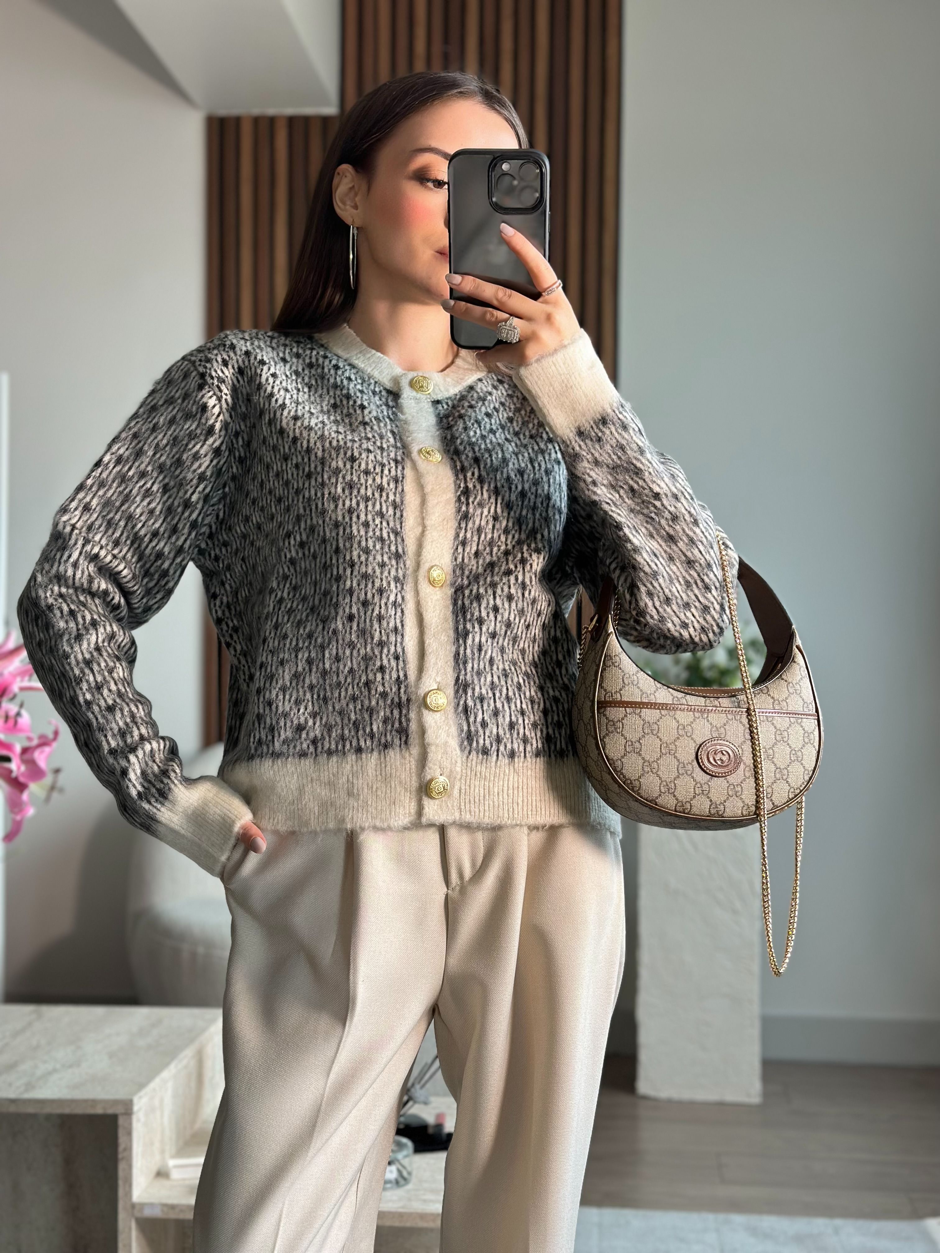 DÜĞMELİ TASARIM HIRKA