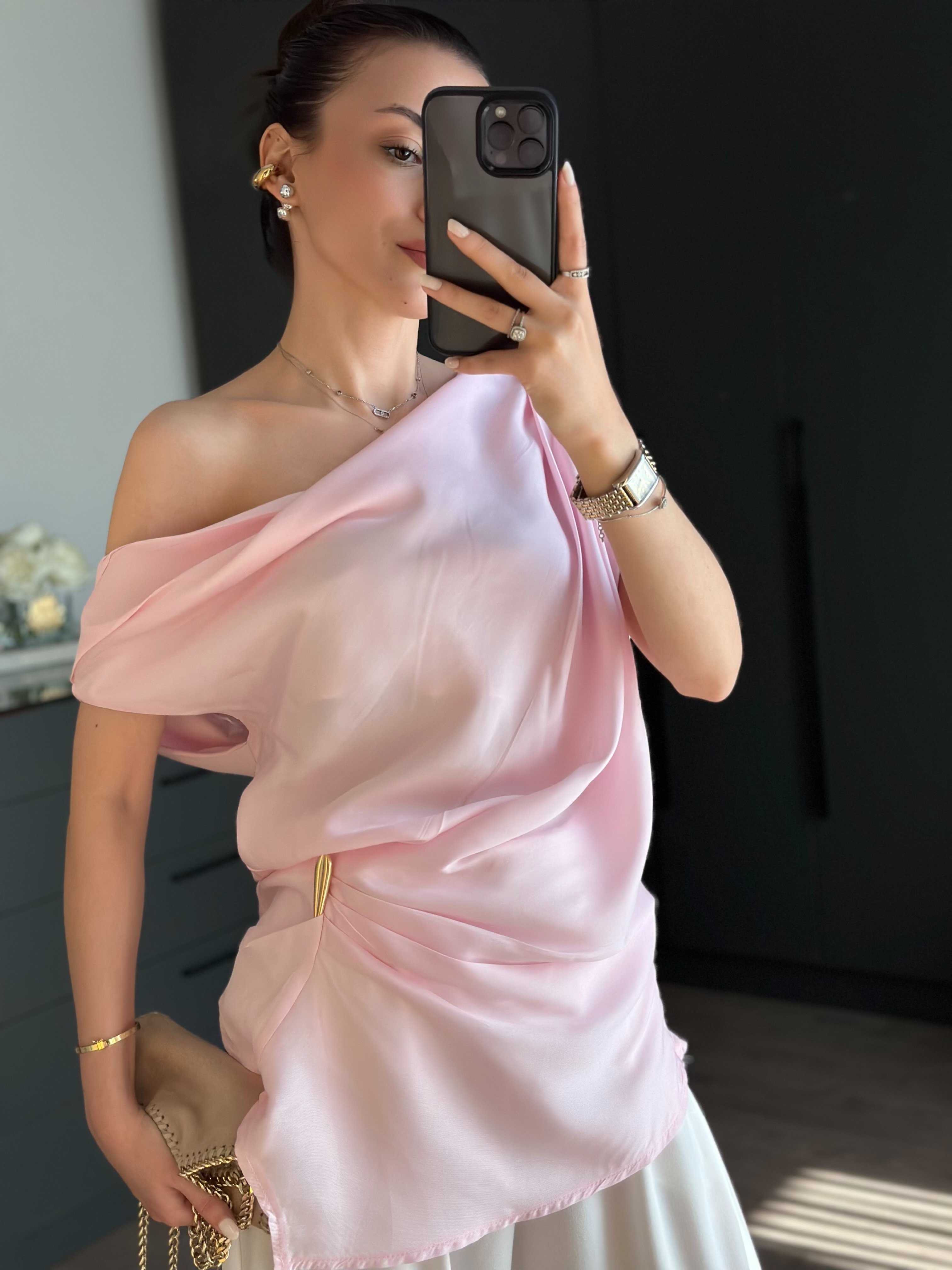 PEMBE TASARIM YAKA BLUZ